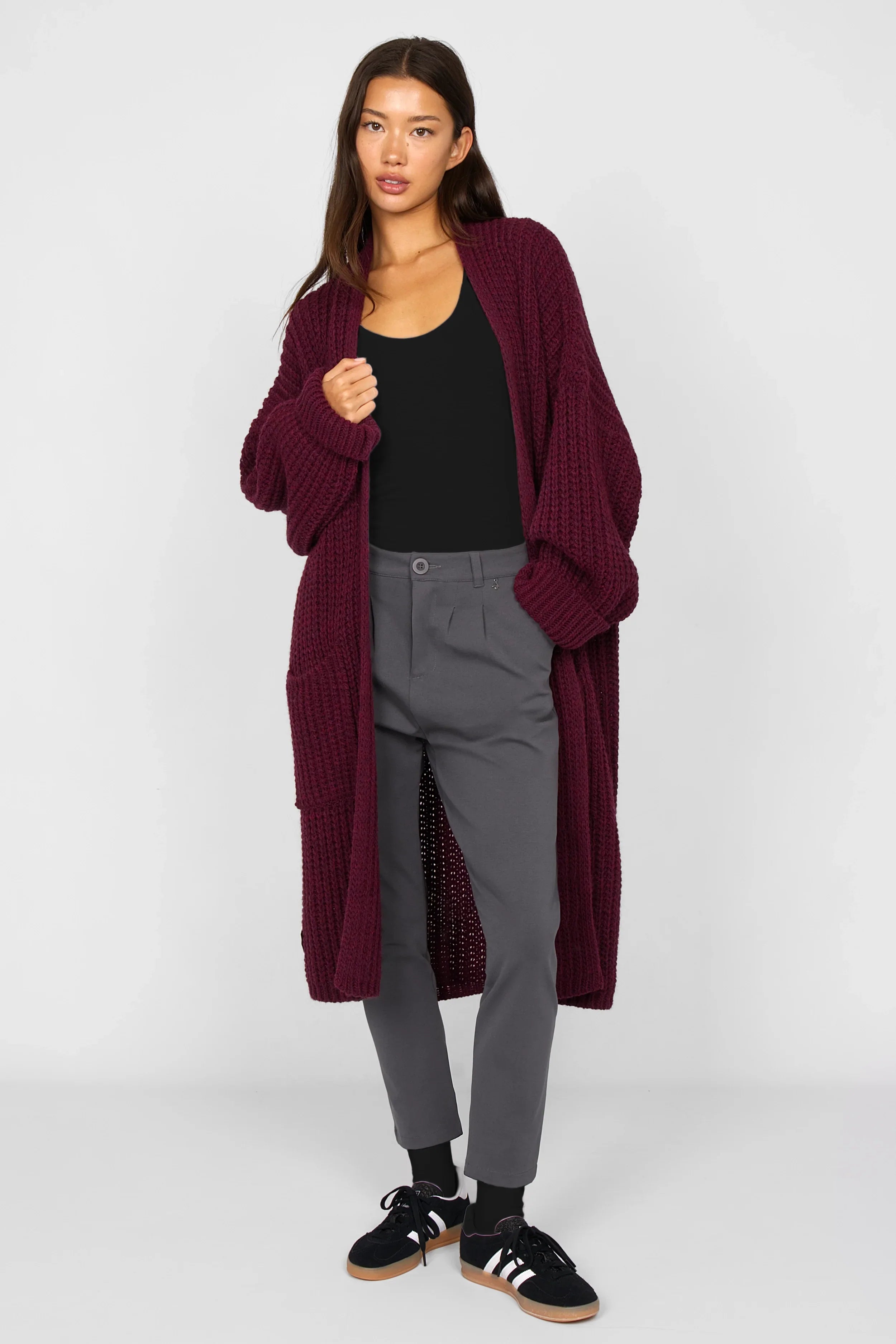 HEELENA tapered pants