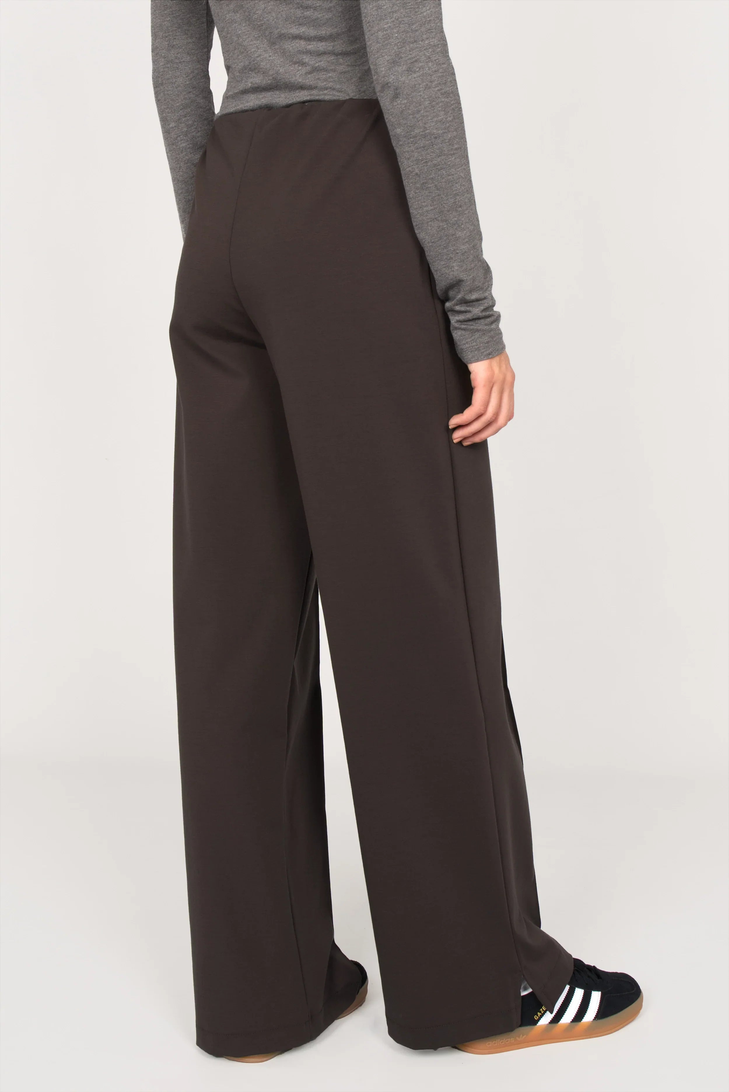 KANDANEA straight-leg pants in interlock fabric