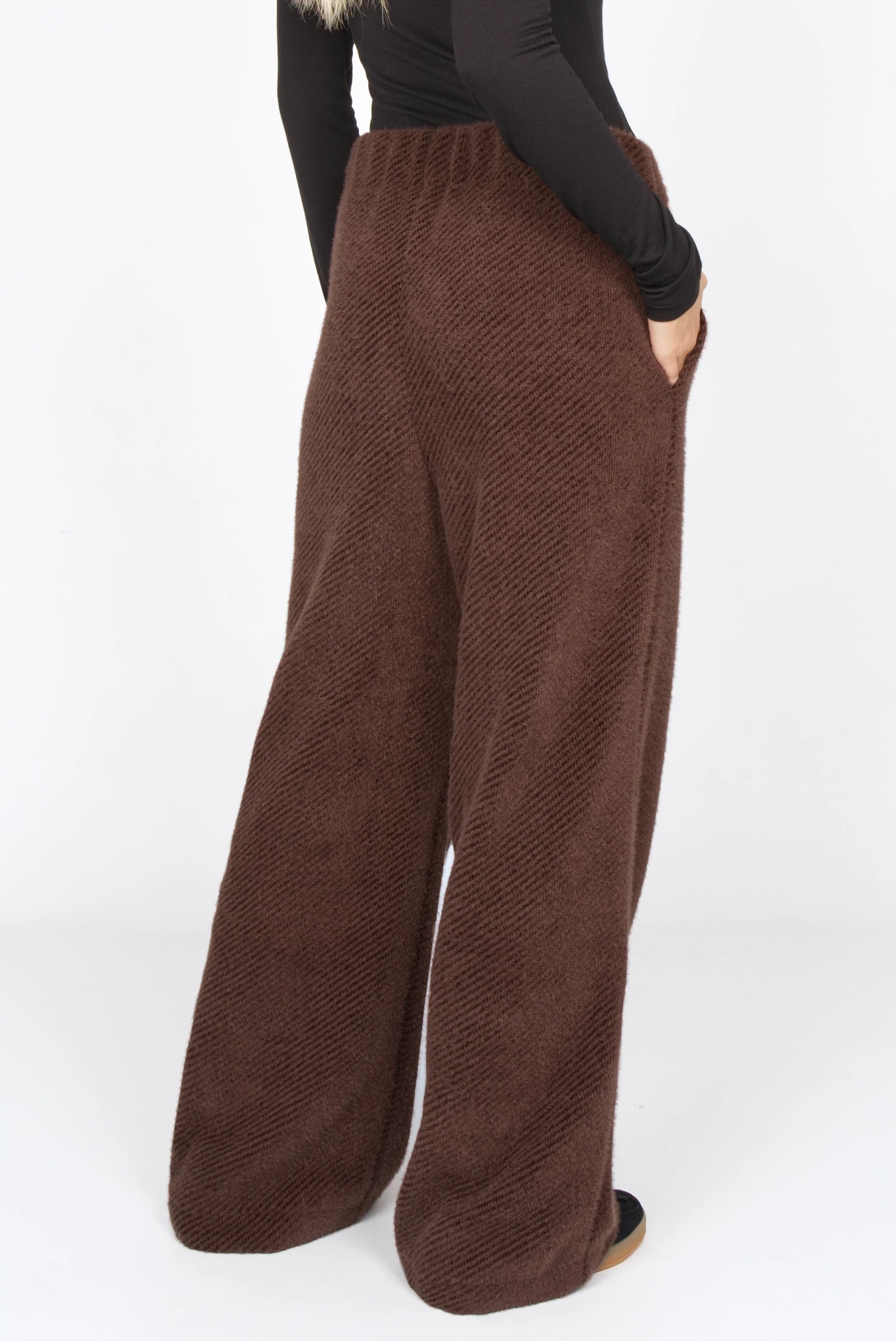 KELYA wide leg trousers with velvety-soft short-haired fur texture