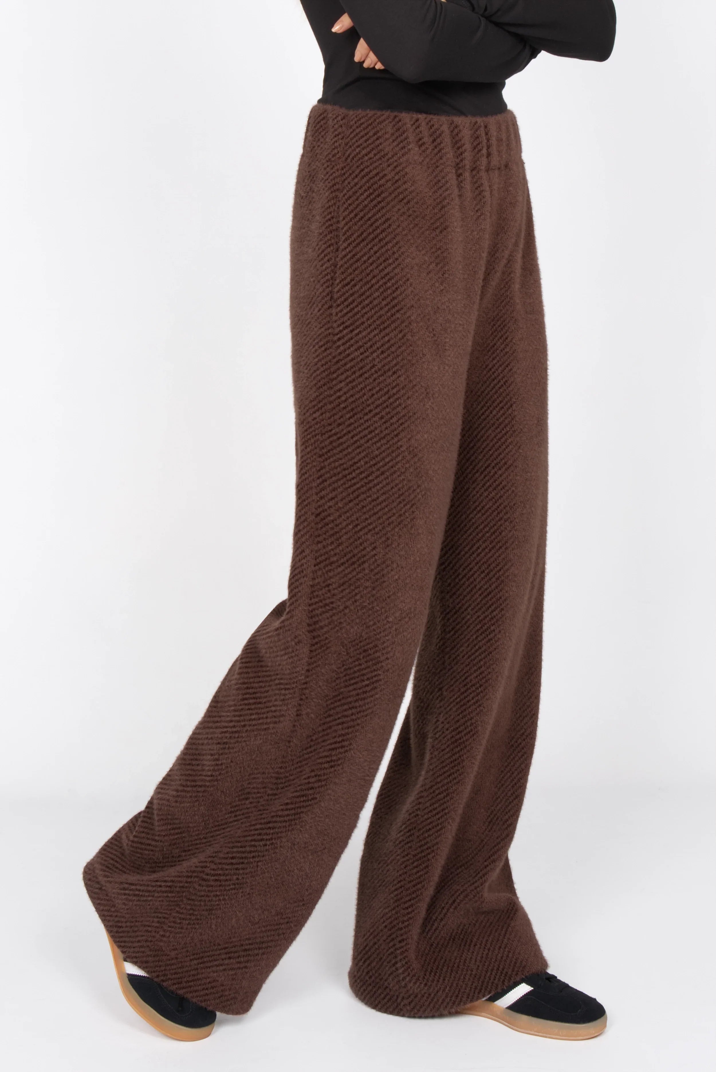 KELYA wide leg trousers with velvety-soft short-haired fur texture