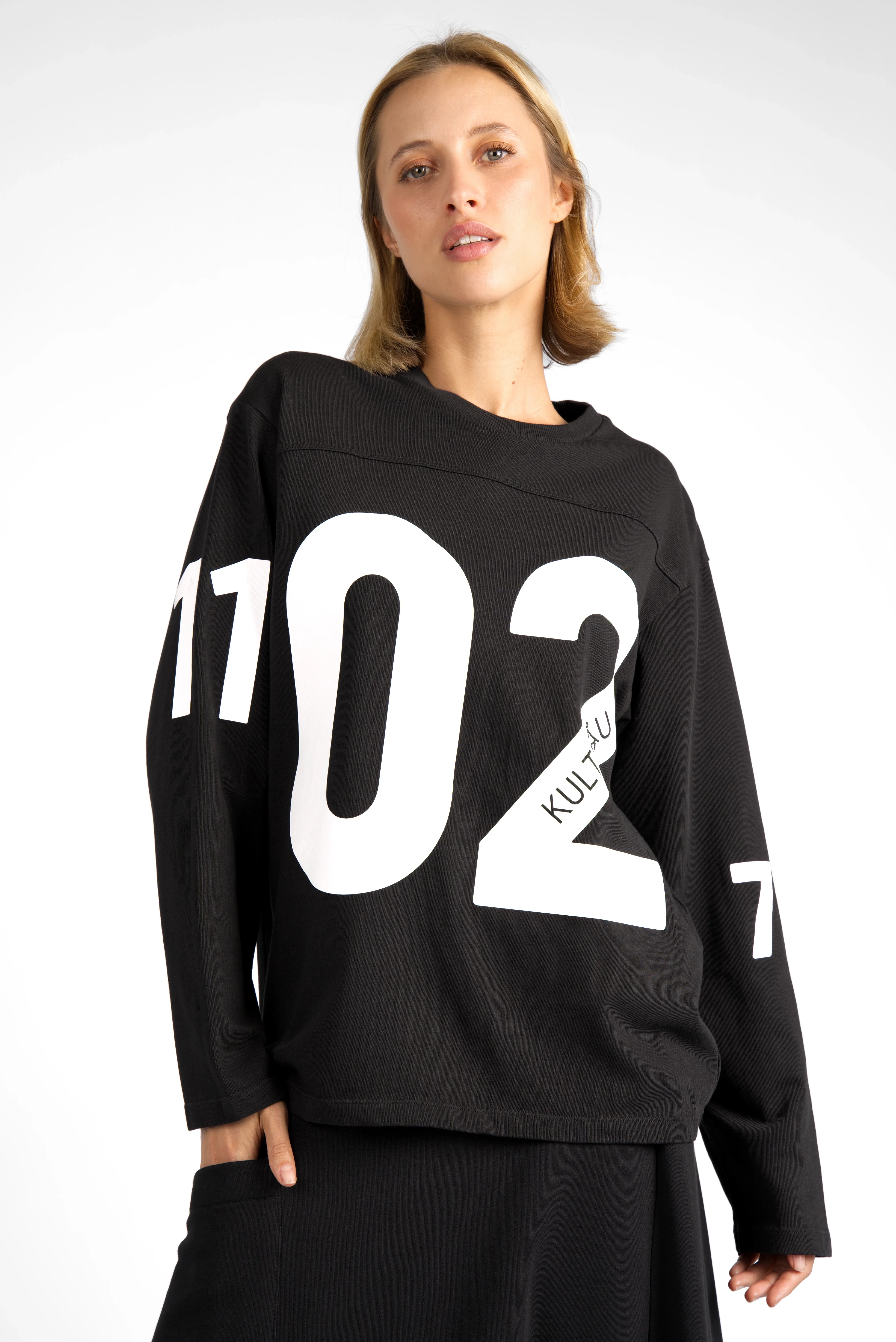 AGA statement sweater