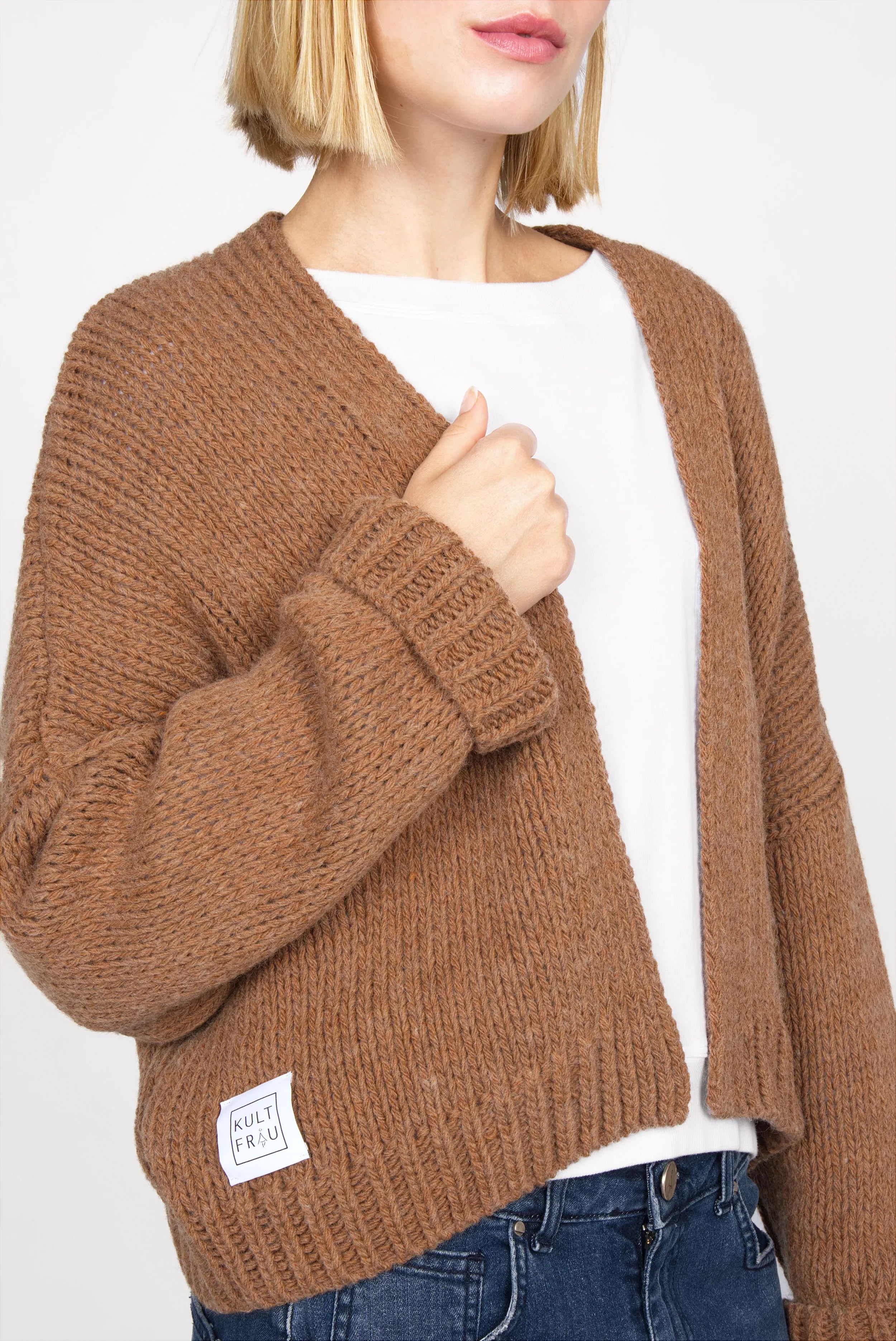 ALIXA cropped knit cardigan