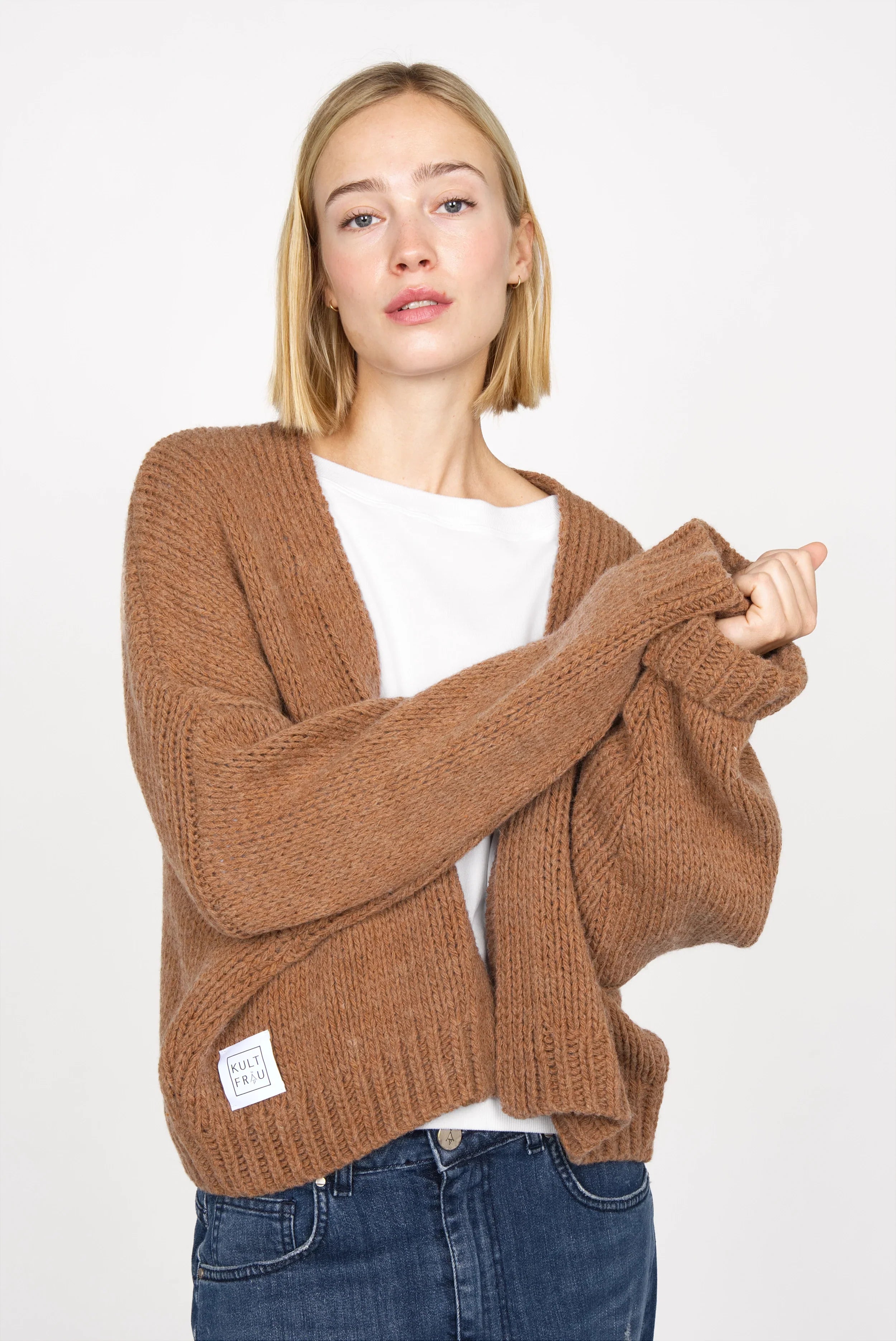 ALIXA cropped knit cardigan