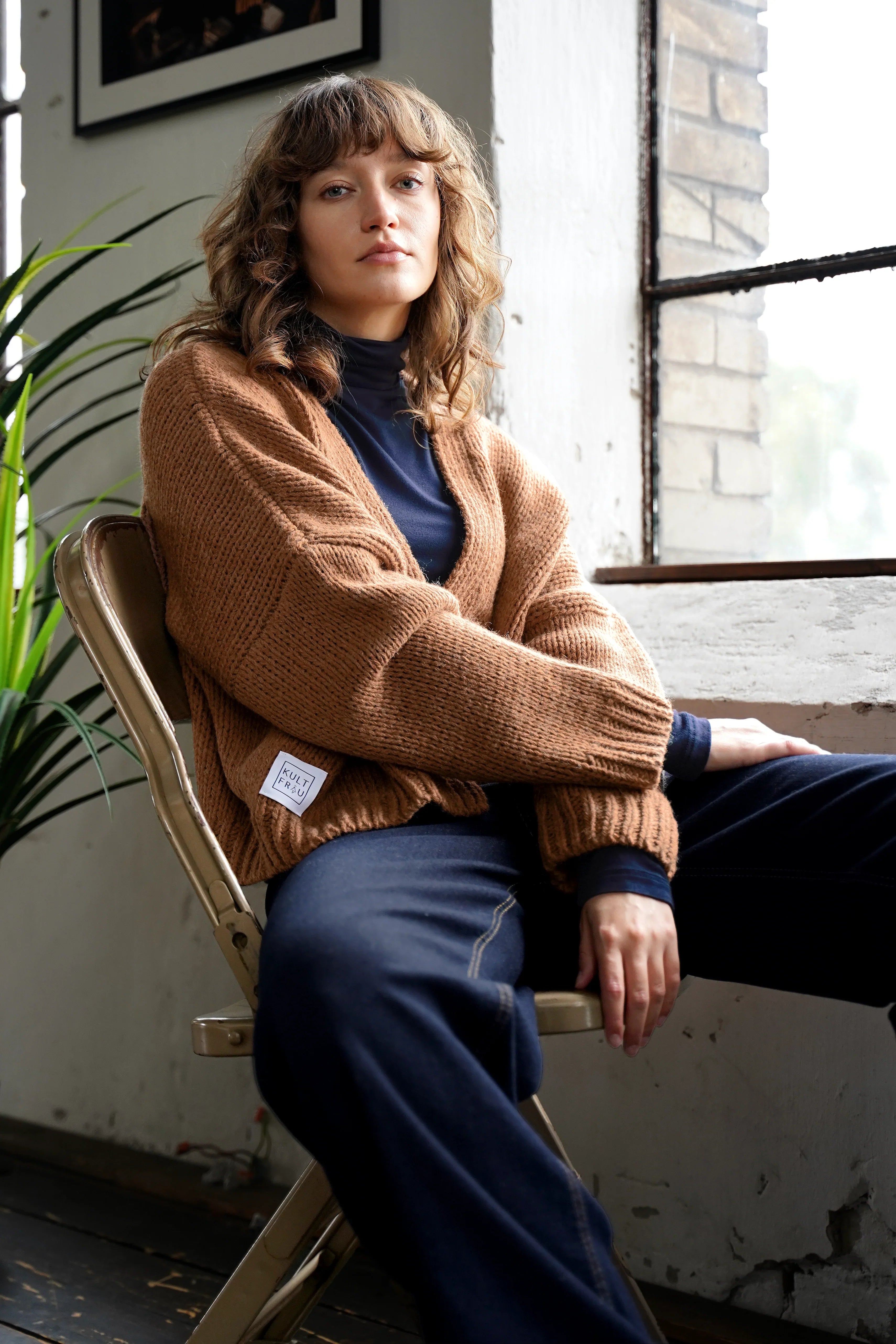 ALIXA cropped knit cardigan