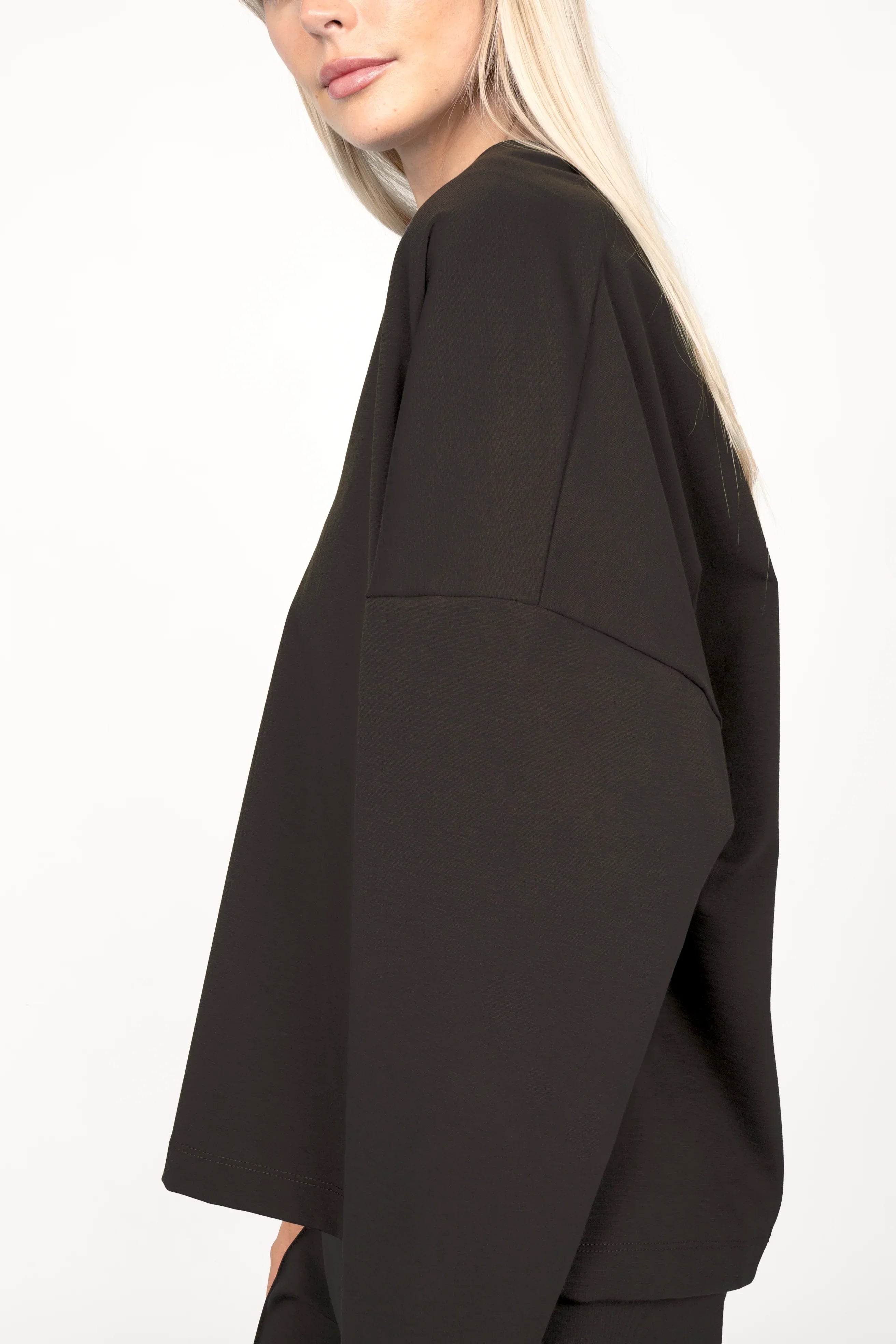 BERLEY relaxed v-neck blouse