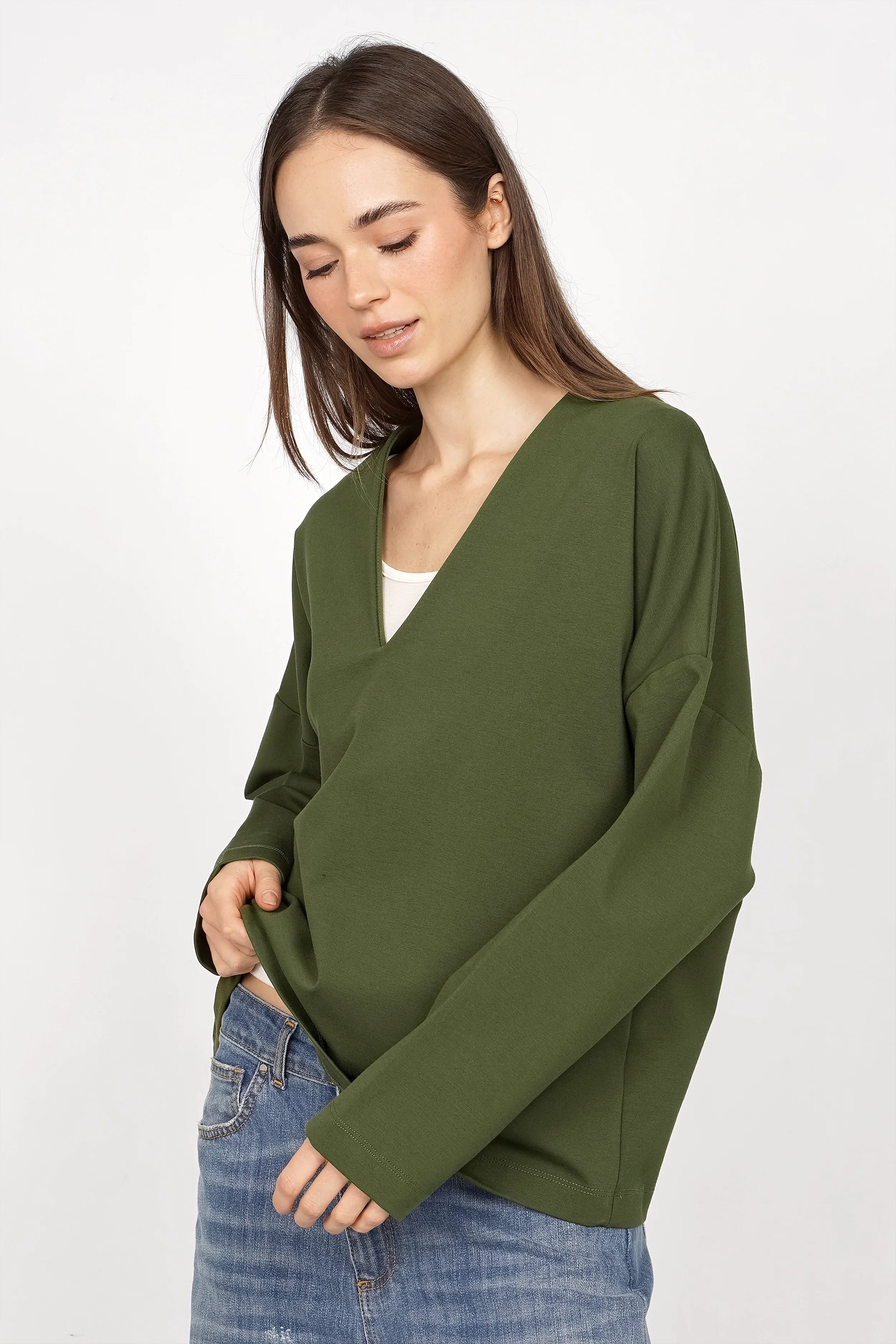 BERLEY relaxed v-neck blouse