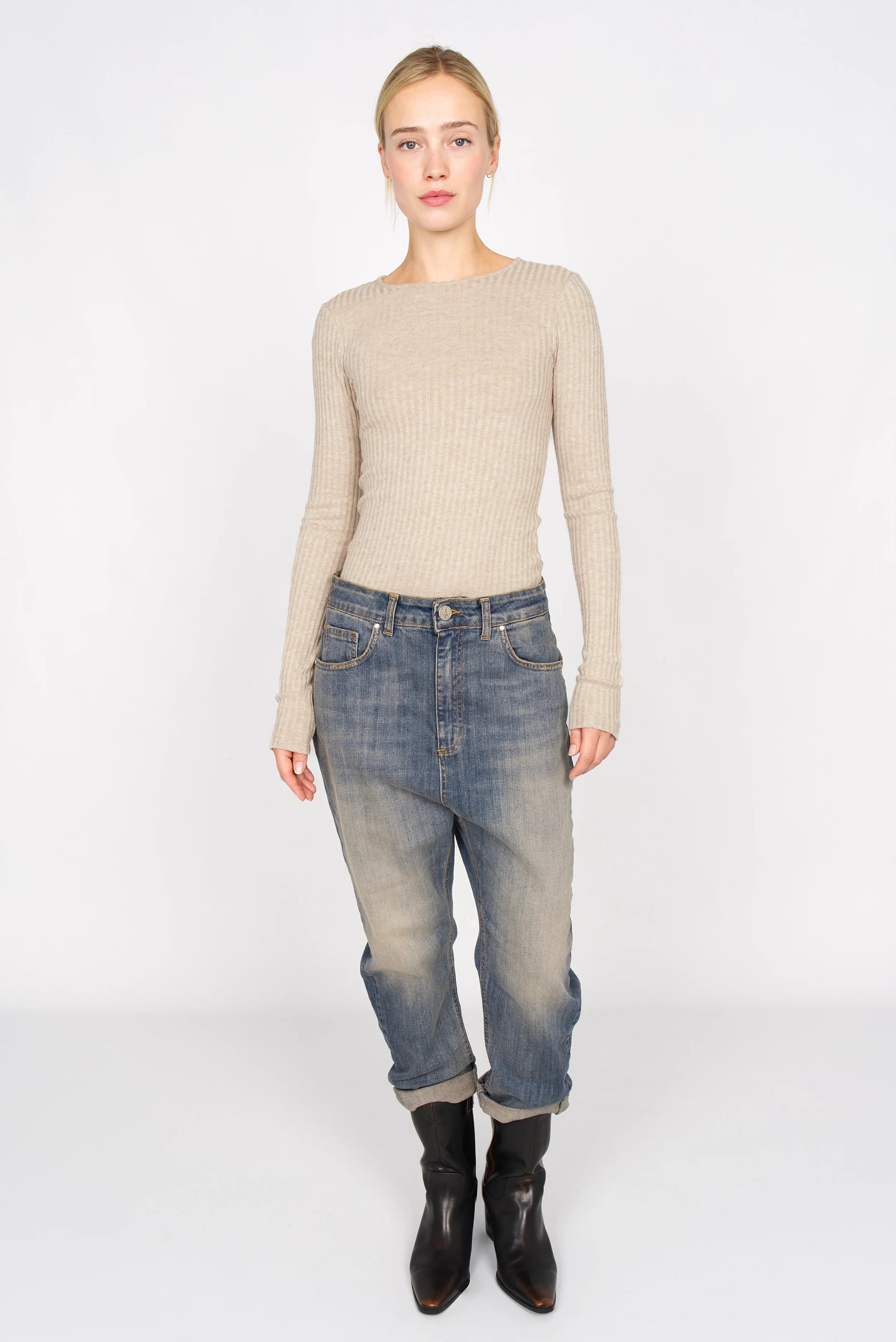 BETTIE longsleeve in fine knit rib