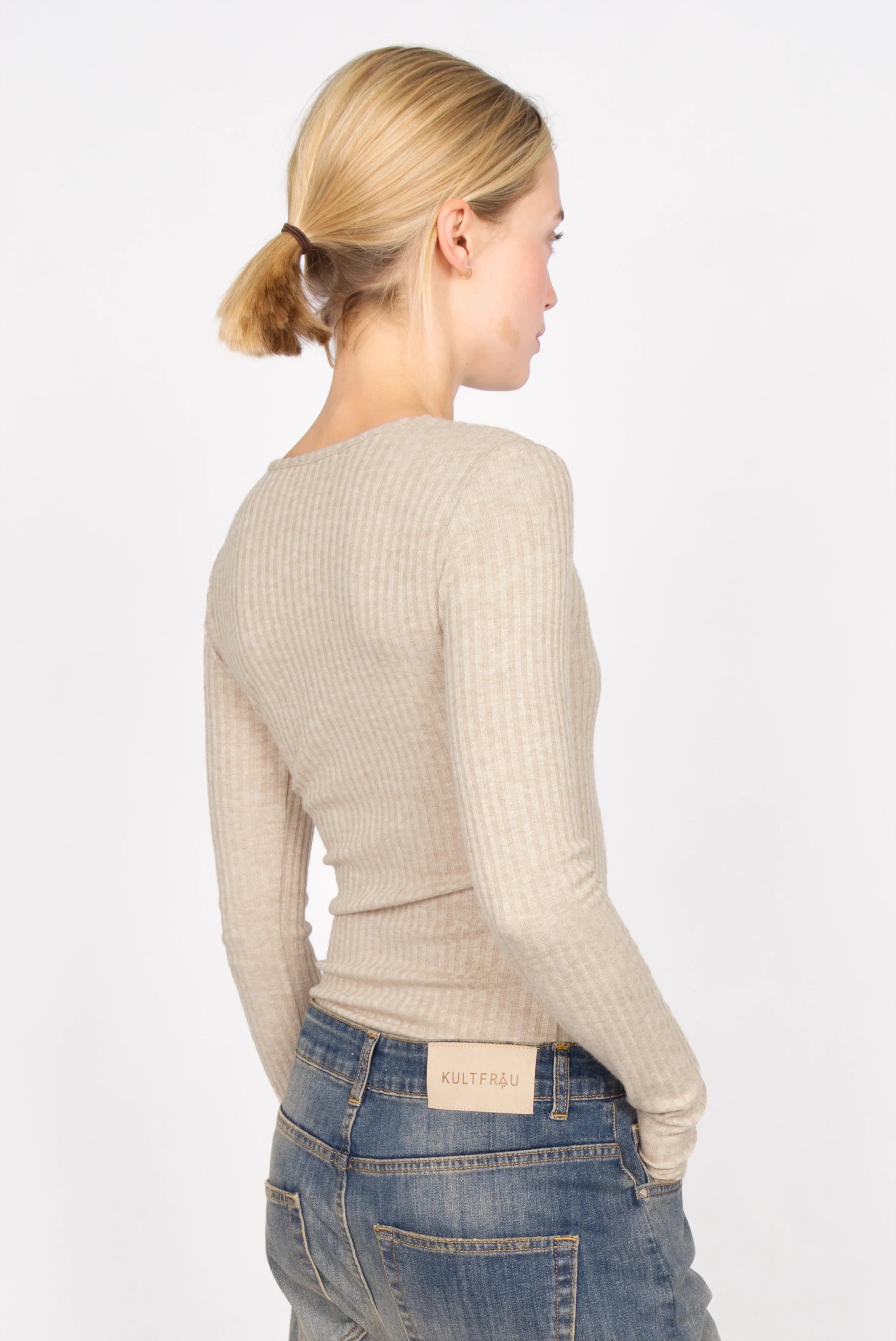 BETTIE longsleeve in fine knit rib