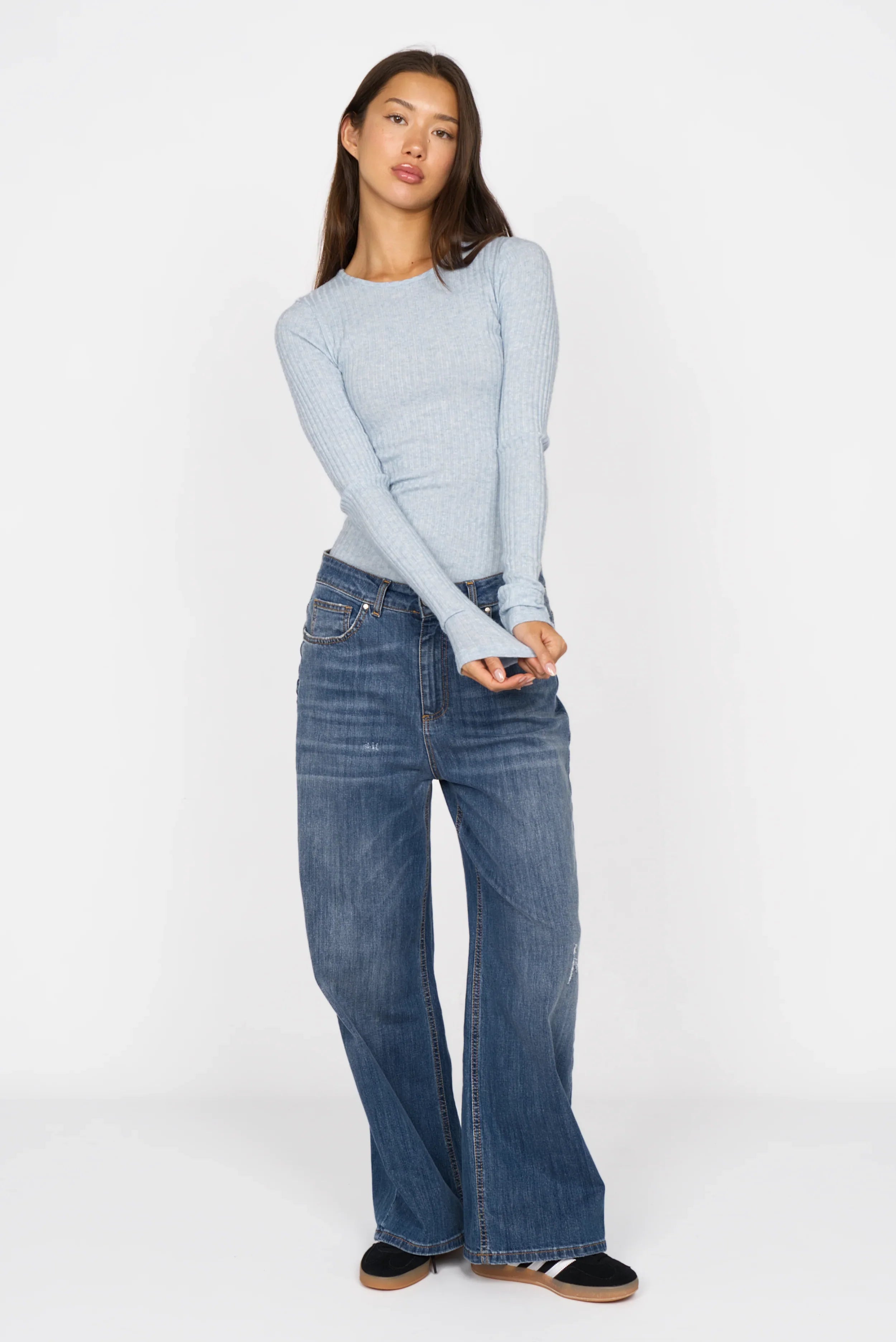 BETTIE longsleeve in fine knit rib