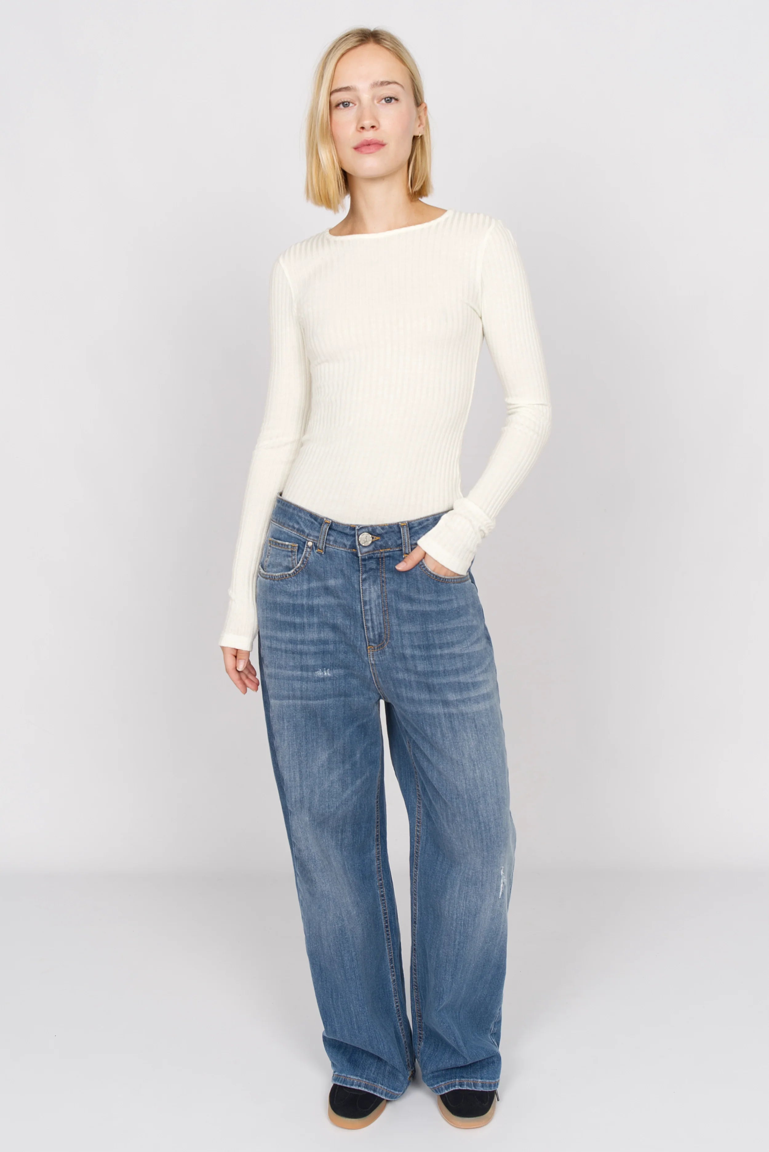 BETTIE longsleeve in fine knit rib