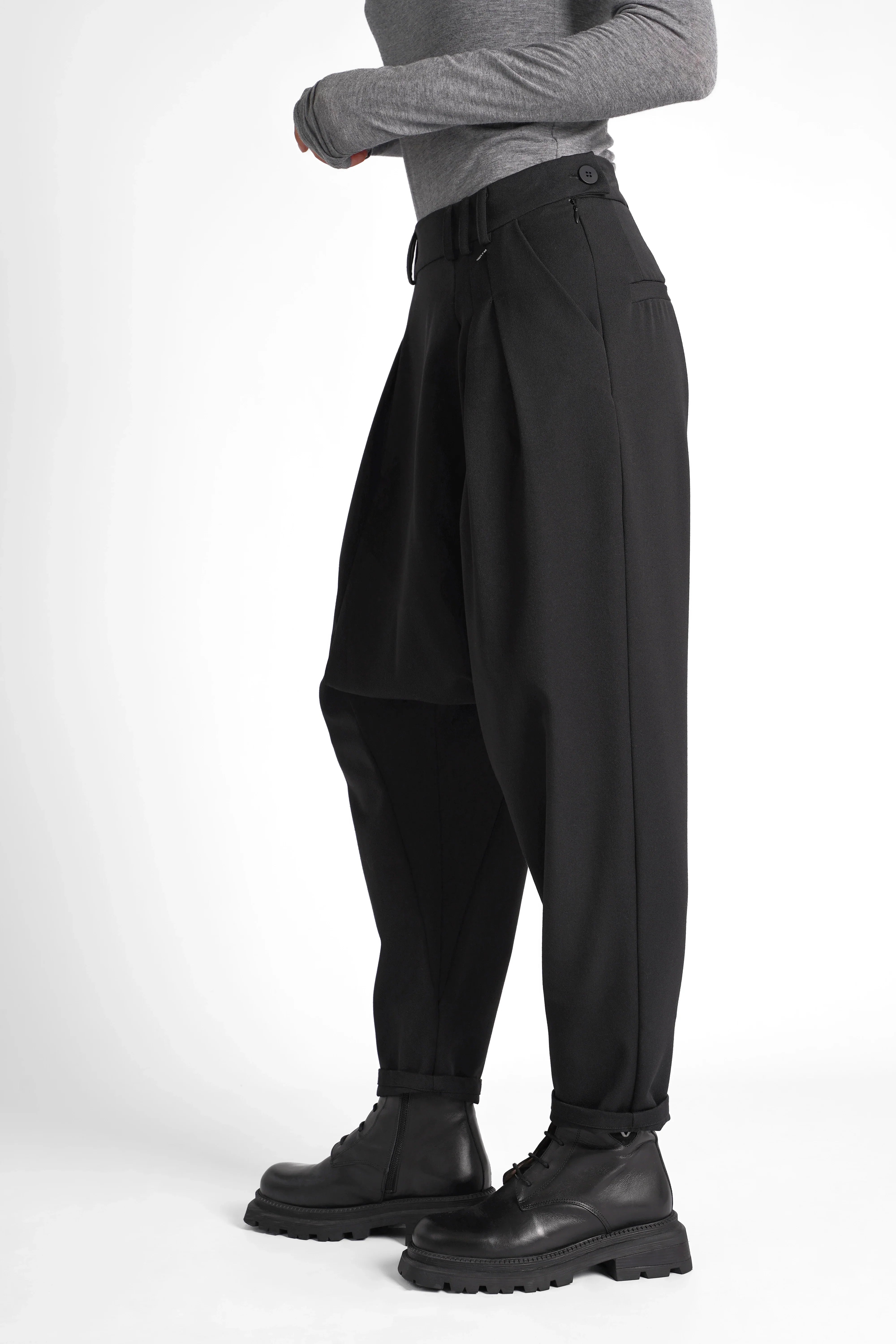 DEEP avant-garde trousers