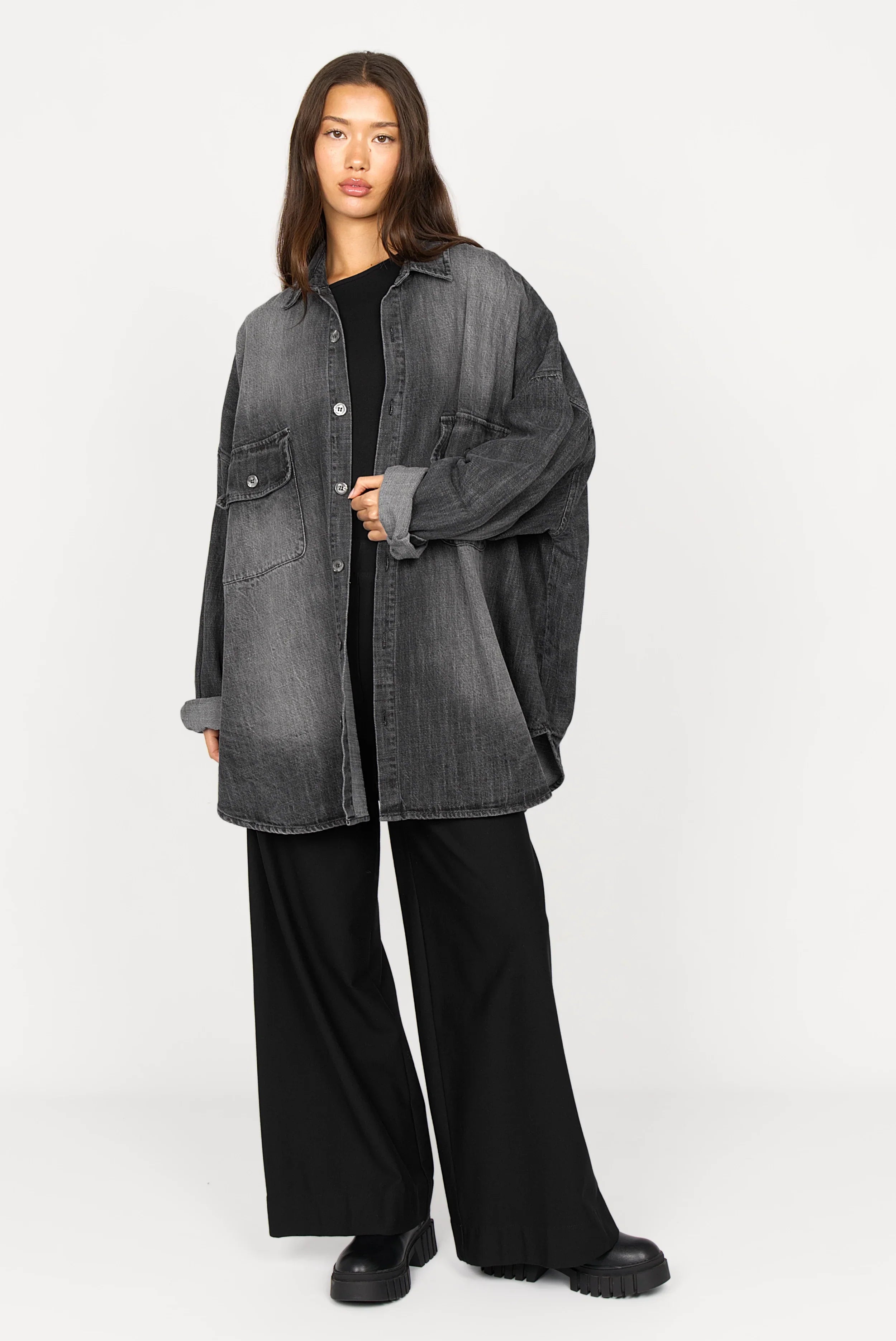 ANEA oversized shirt jacket