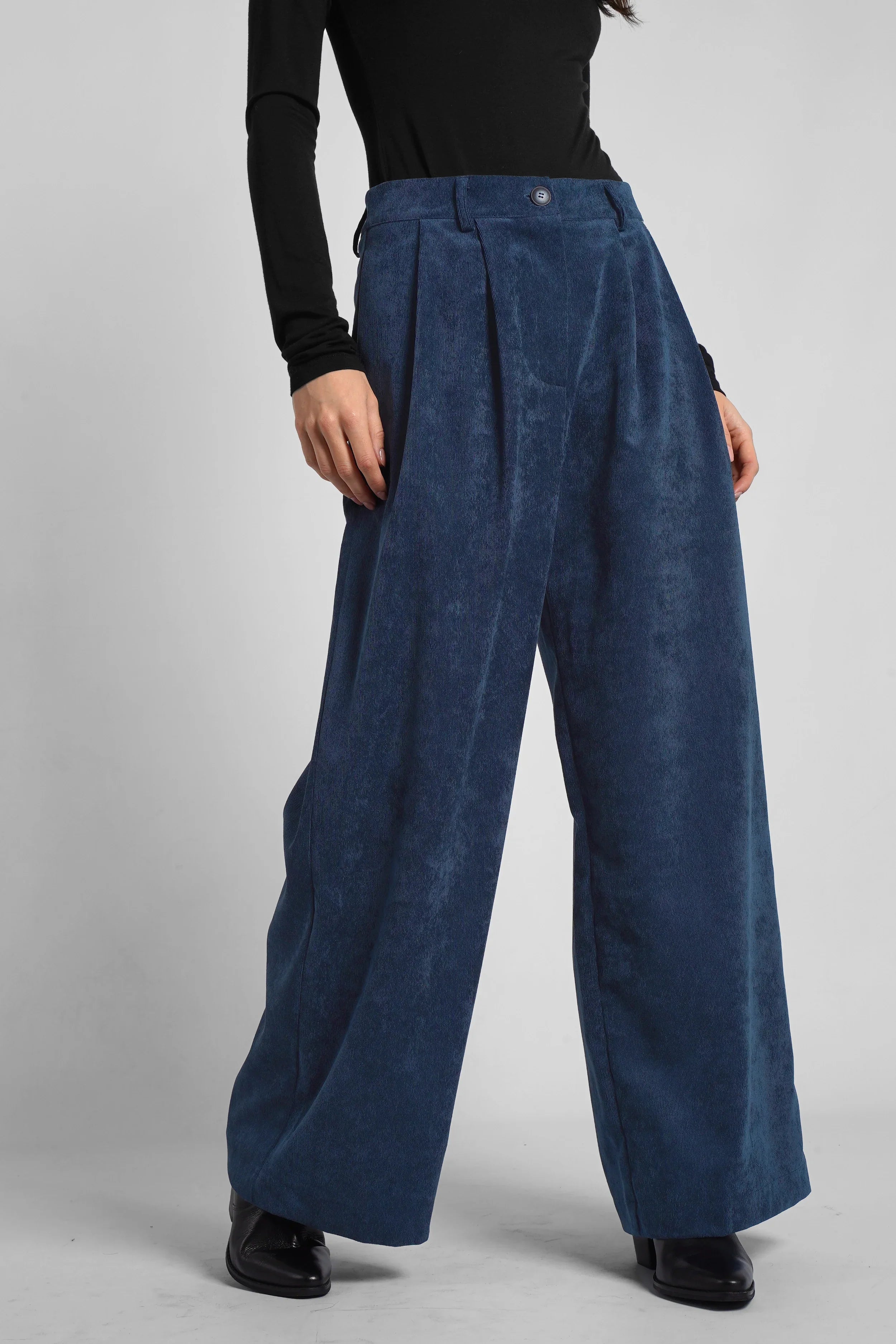 ELEE wide leg corduroy pants