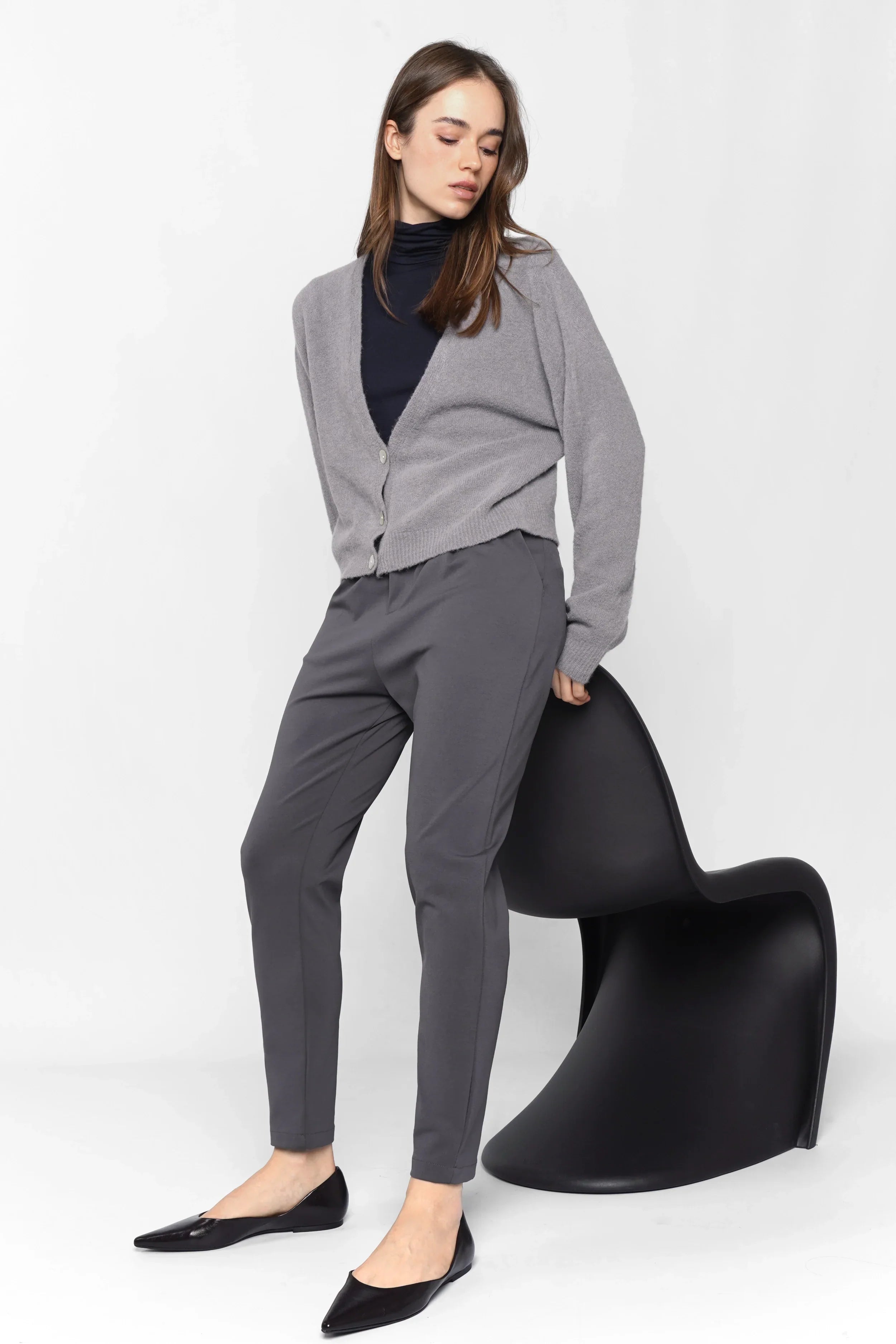 HEELENA tapered pants