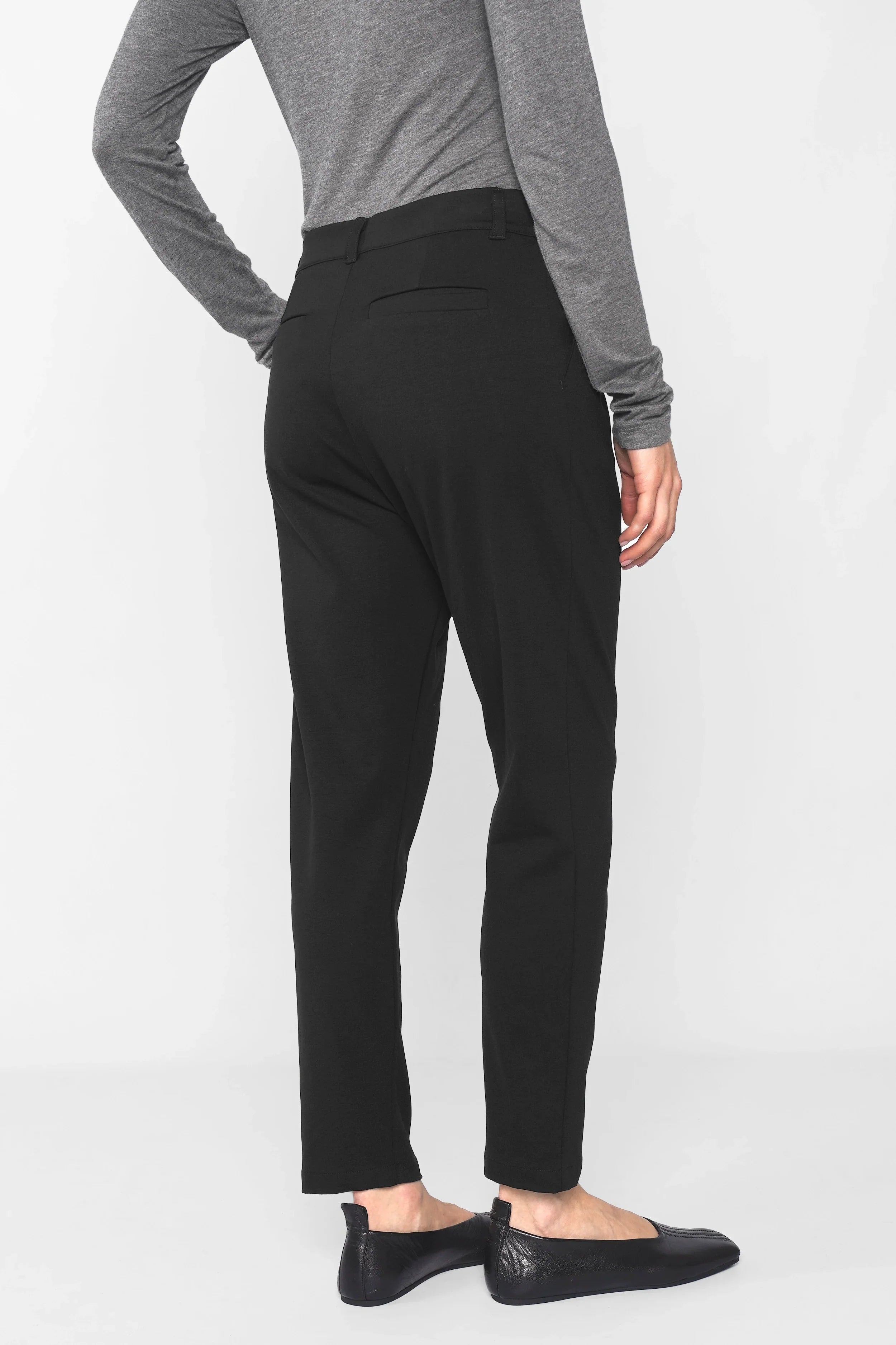 HEELENA tapered pants