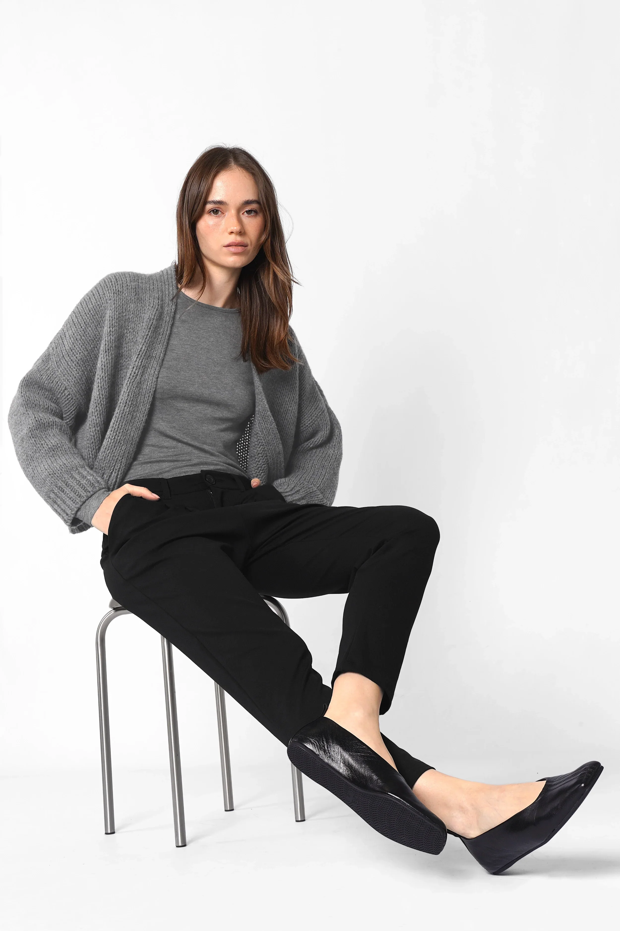 HEELENA tapered pants