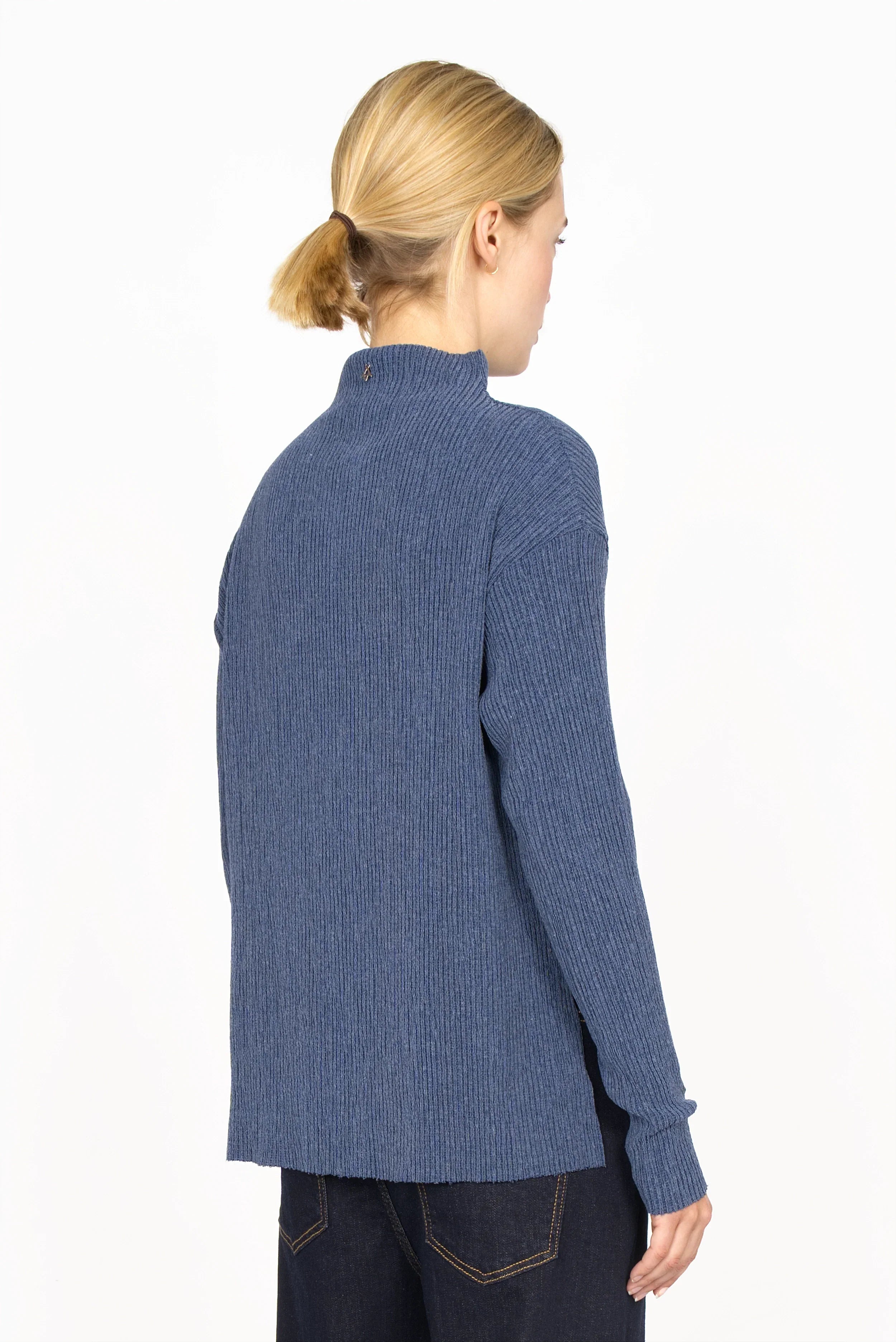 NORELI longsleeve with mock neck in pleated crepe jersey denim blue
