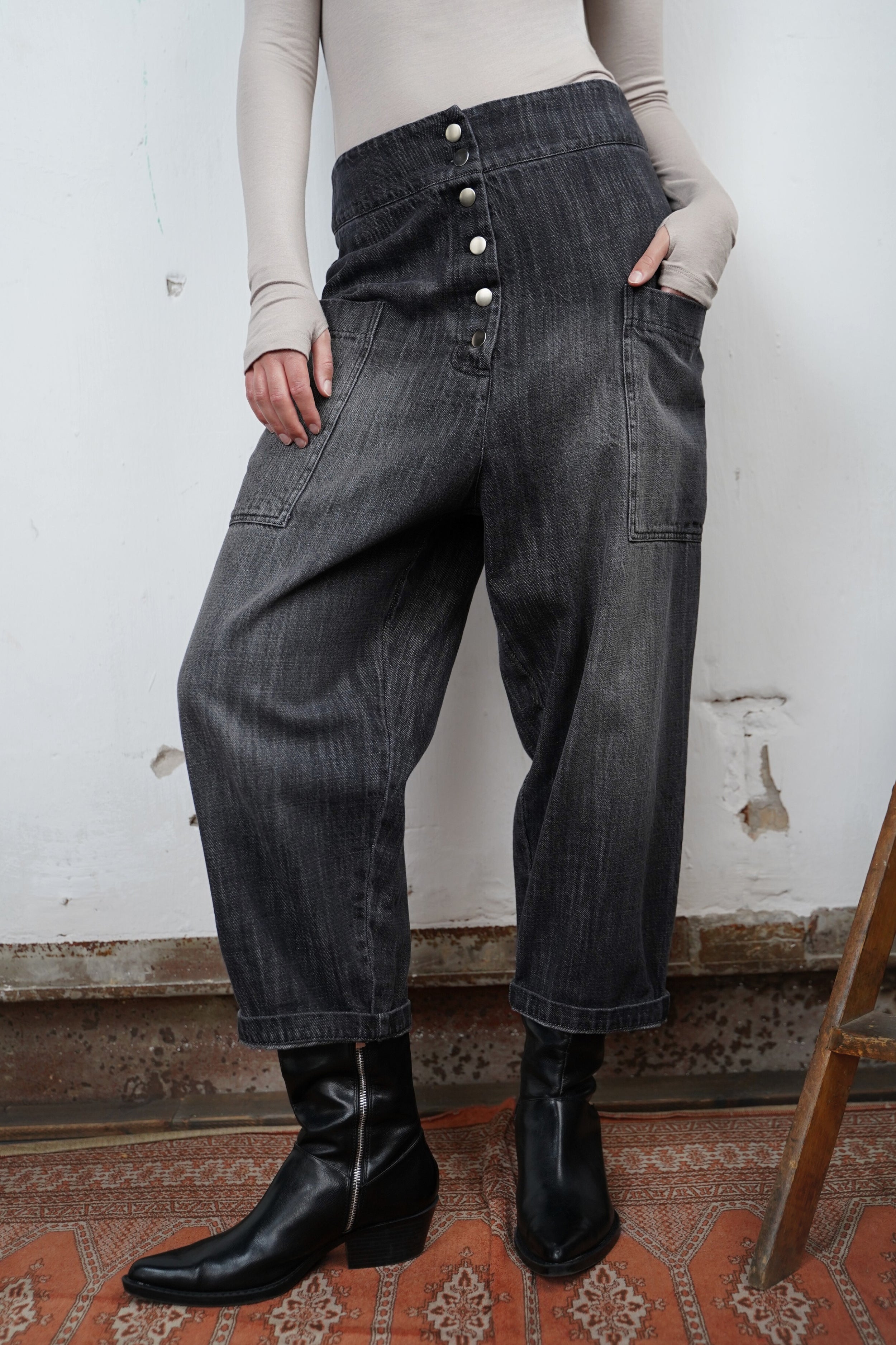 VIKADA revive baggy pants