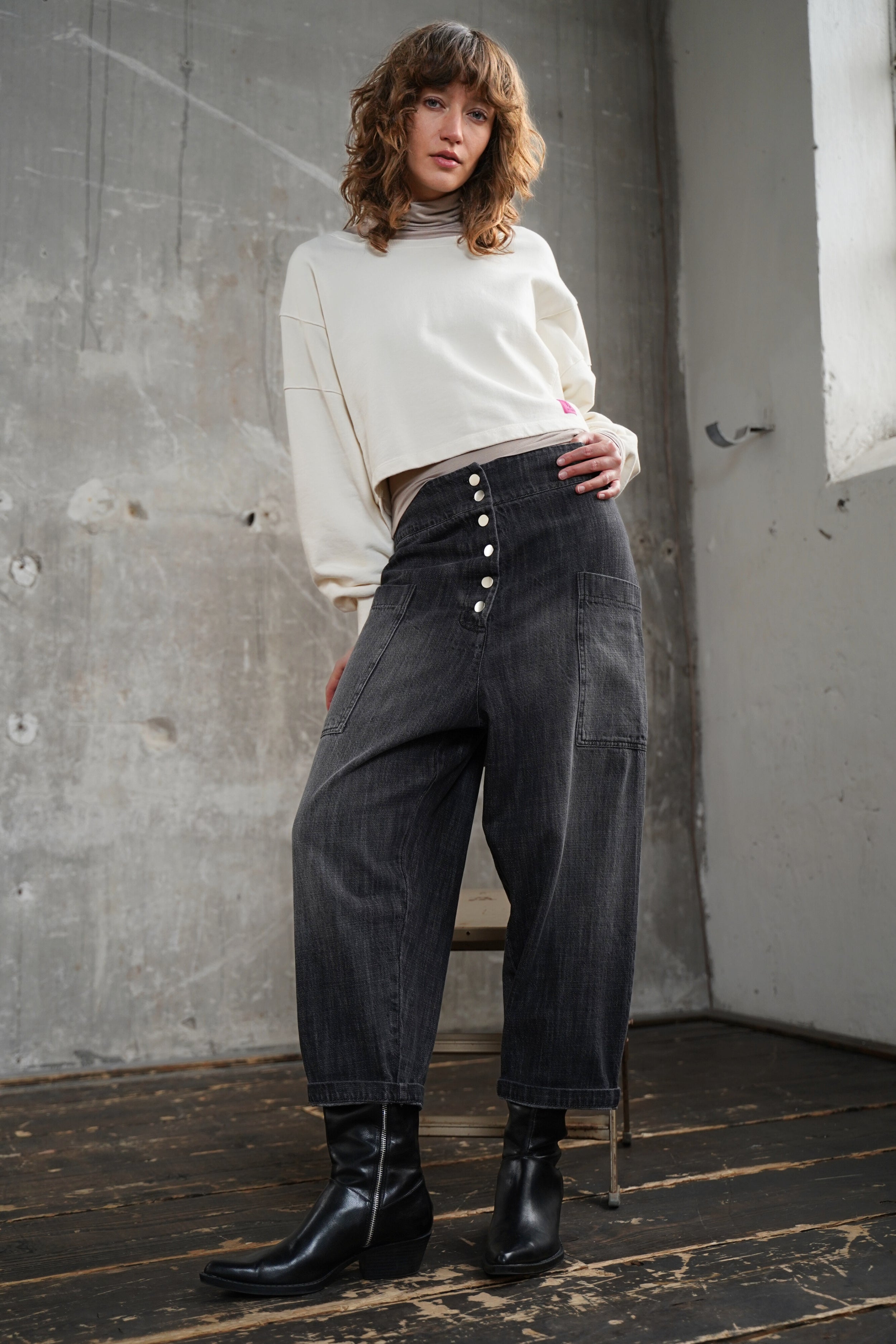 VIKADA revive baggy pants