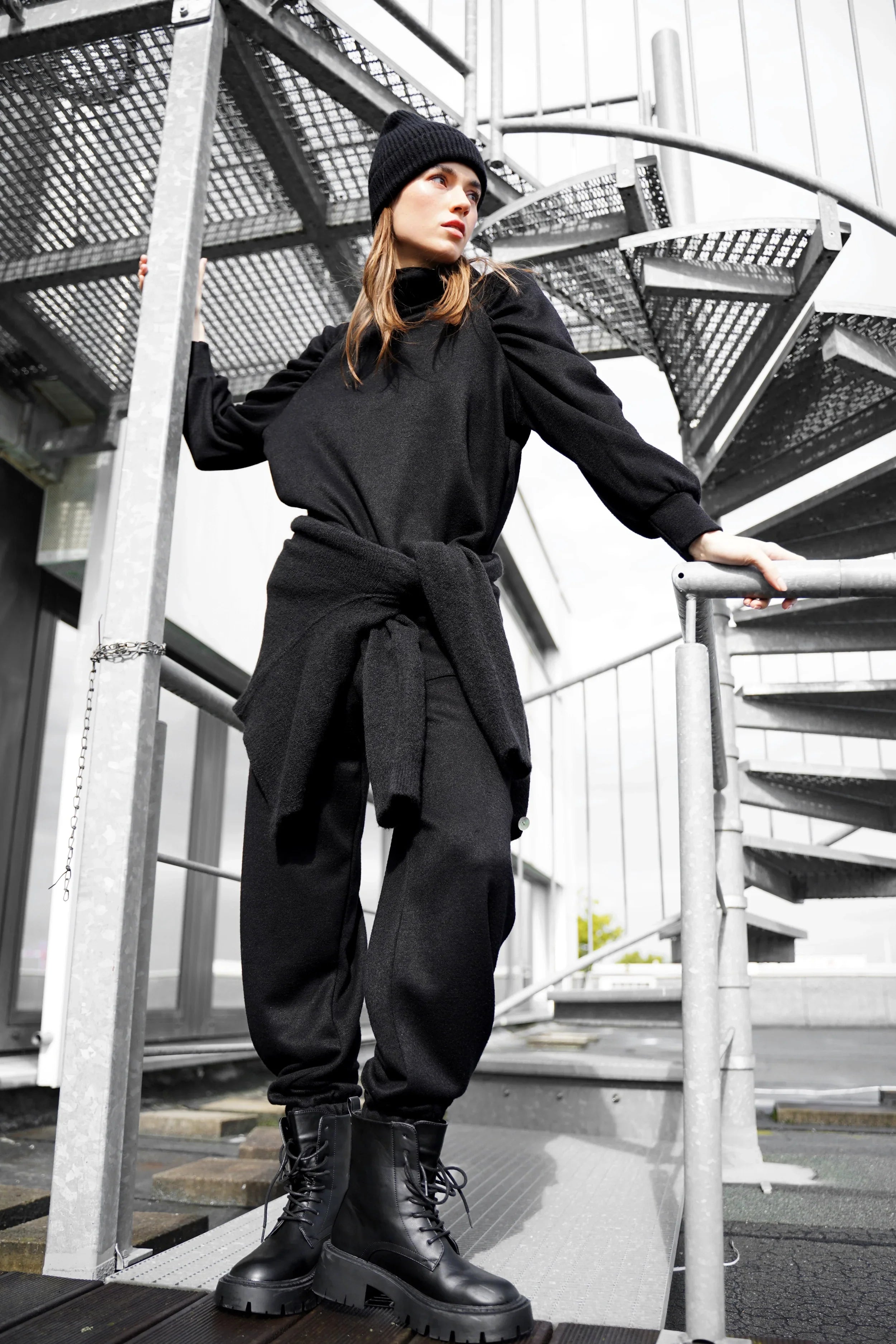 FRELA jogging pants in fine knit