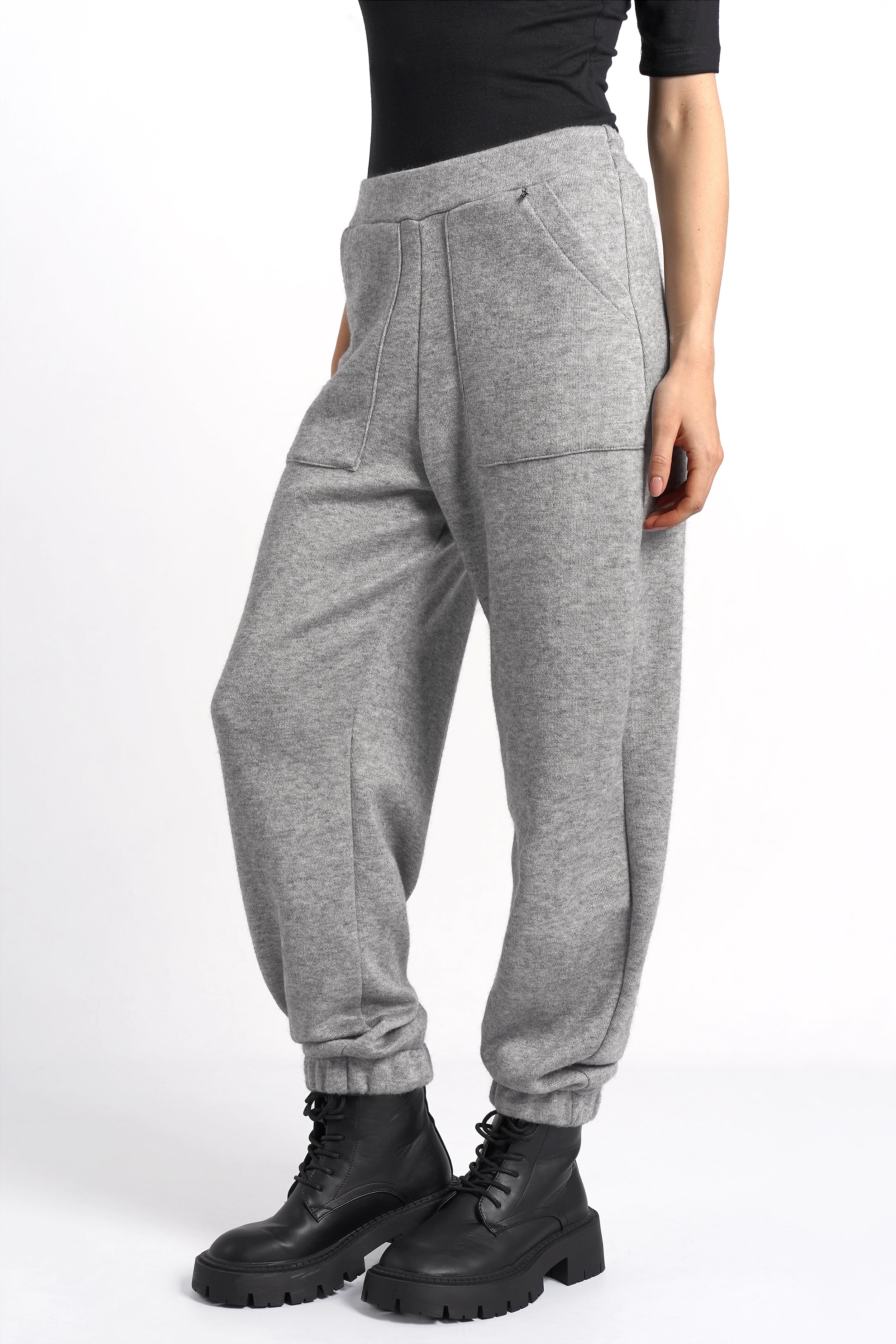 FRELA jogging pants in fine knit