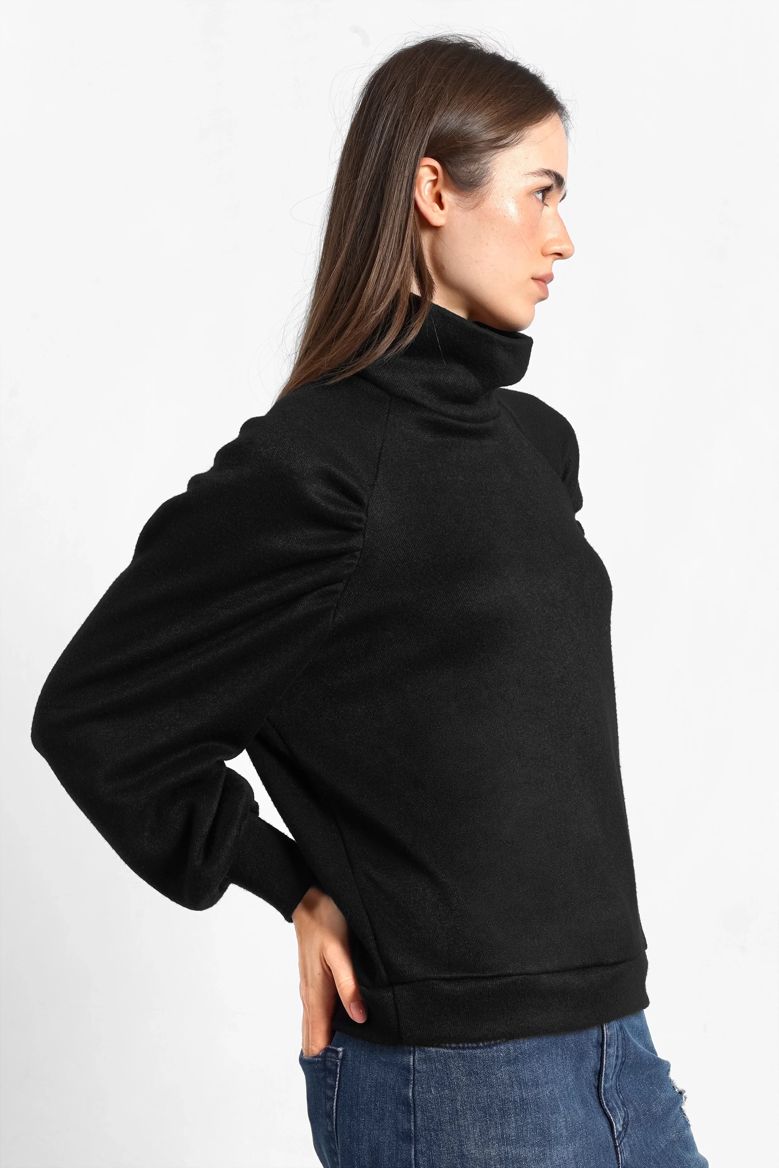 GOJKA sweatshirt in soft fine knit with stand-up collar