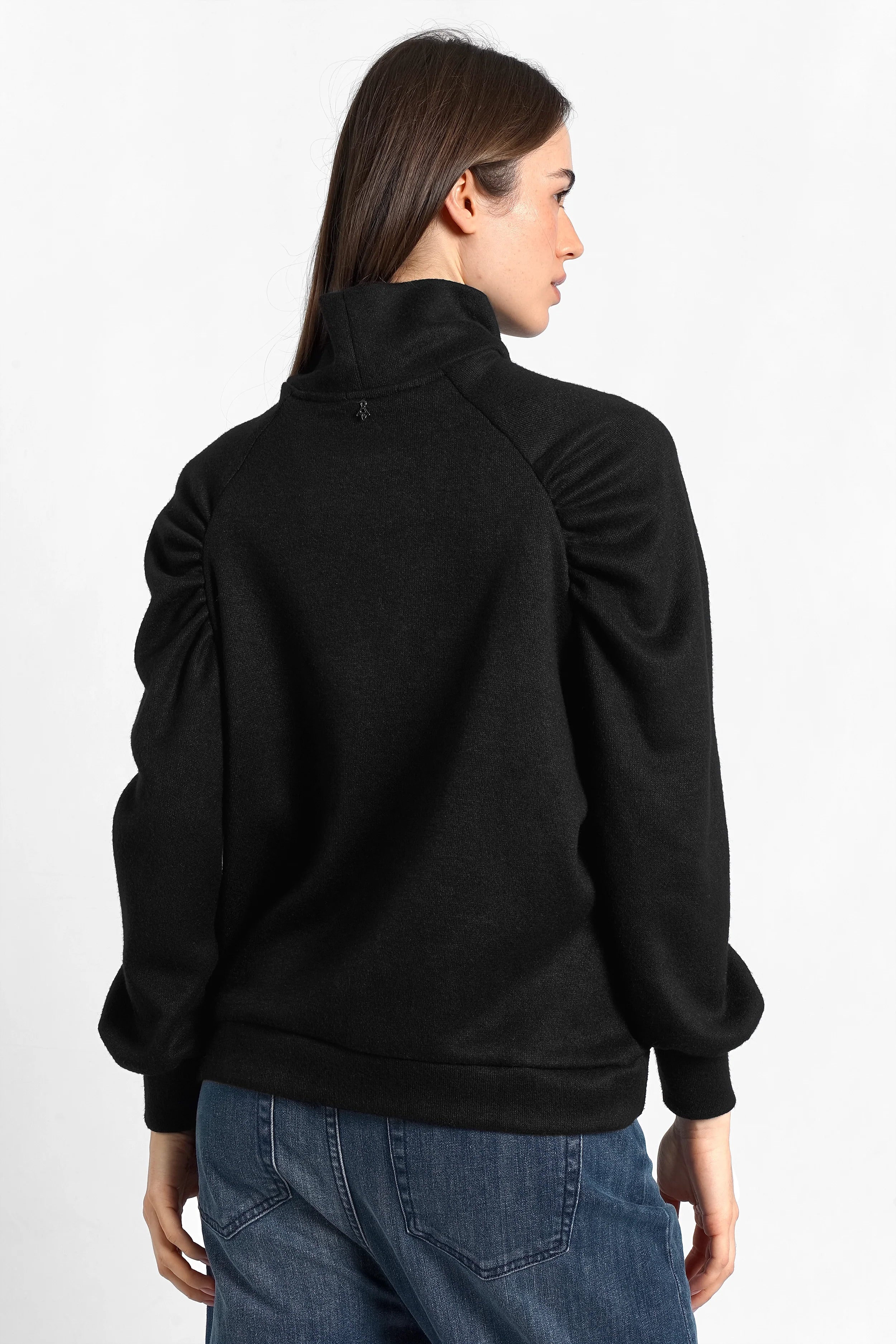 GOJKA sweatshirt in soft fine knit with stand-up collar
