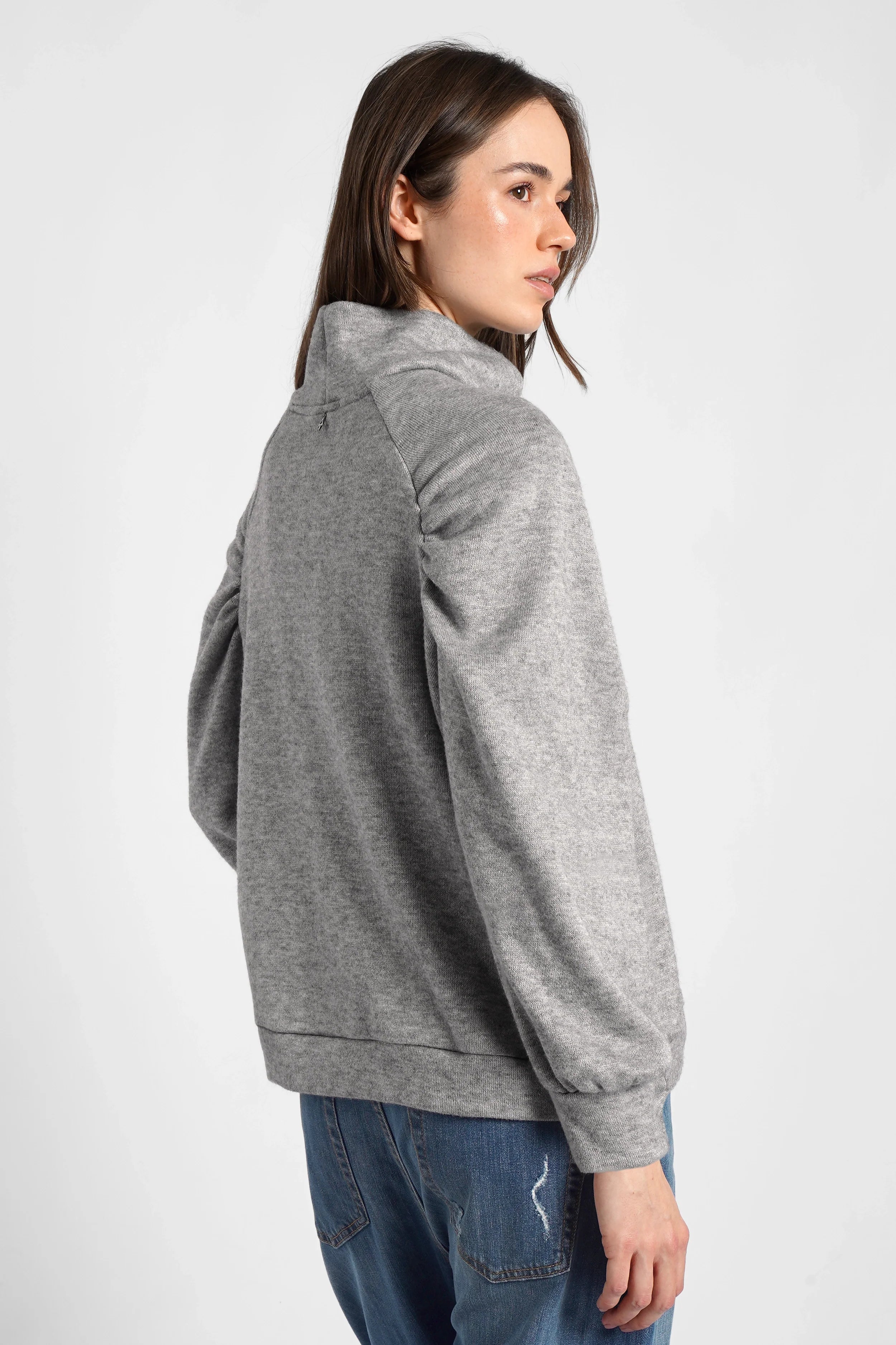 GOJKA sweatshirt in soft fine knit with stand-up collar