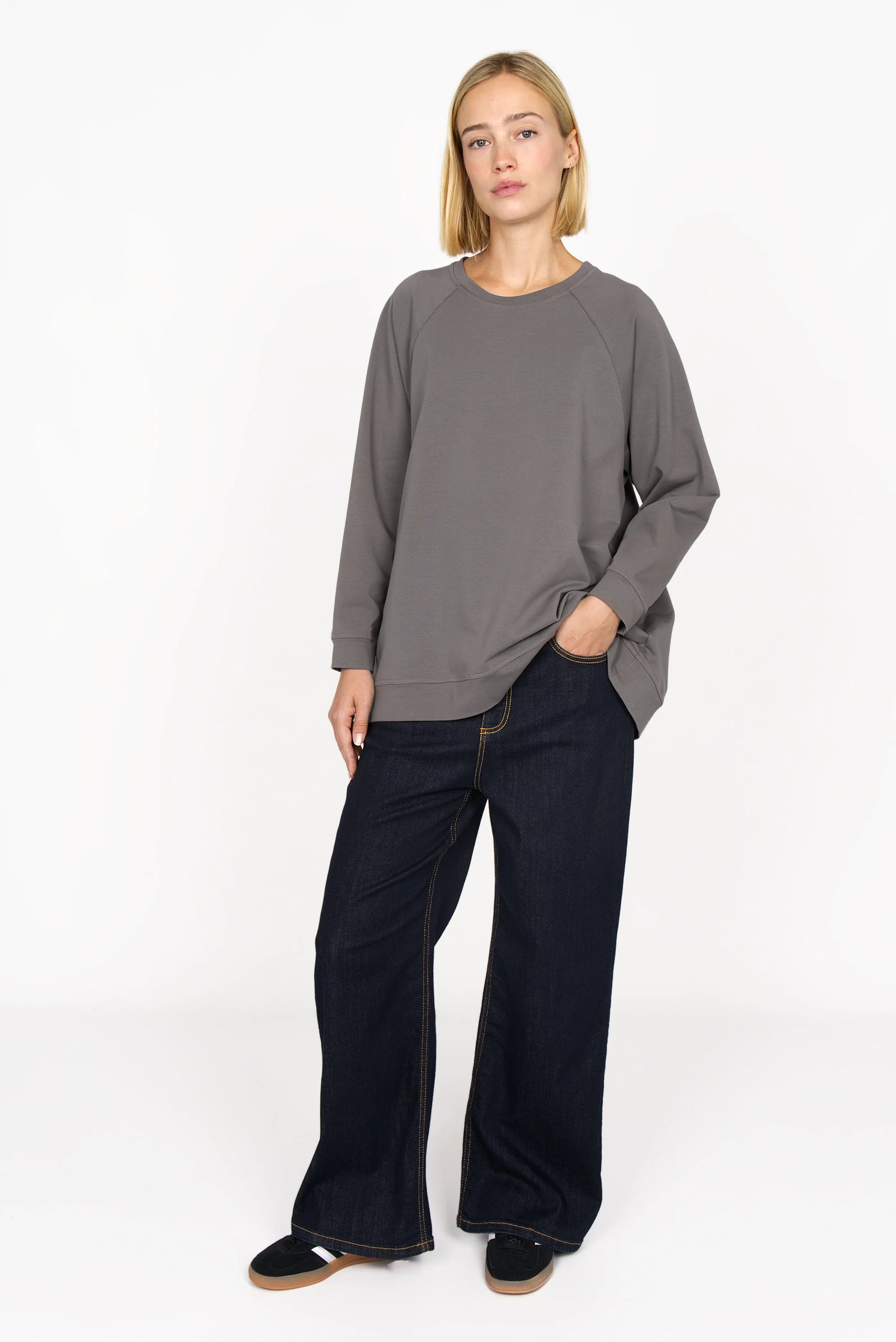 GRACEY.K sweater