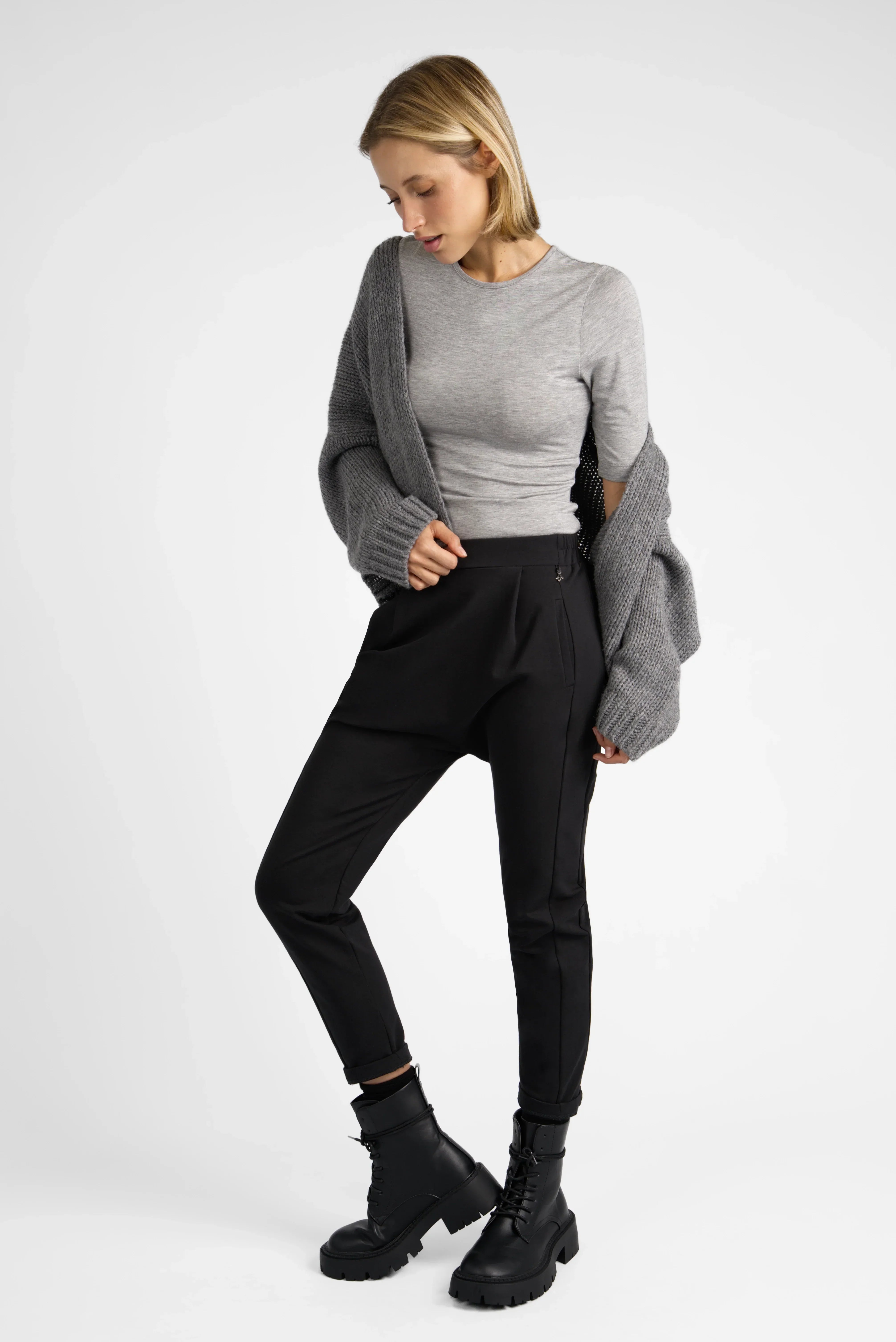 HANNA.K tapered sweatpants
