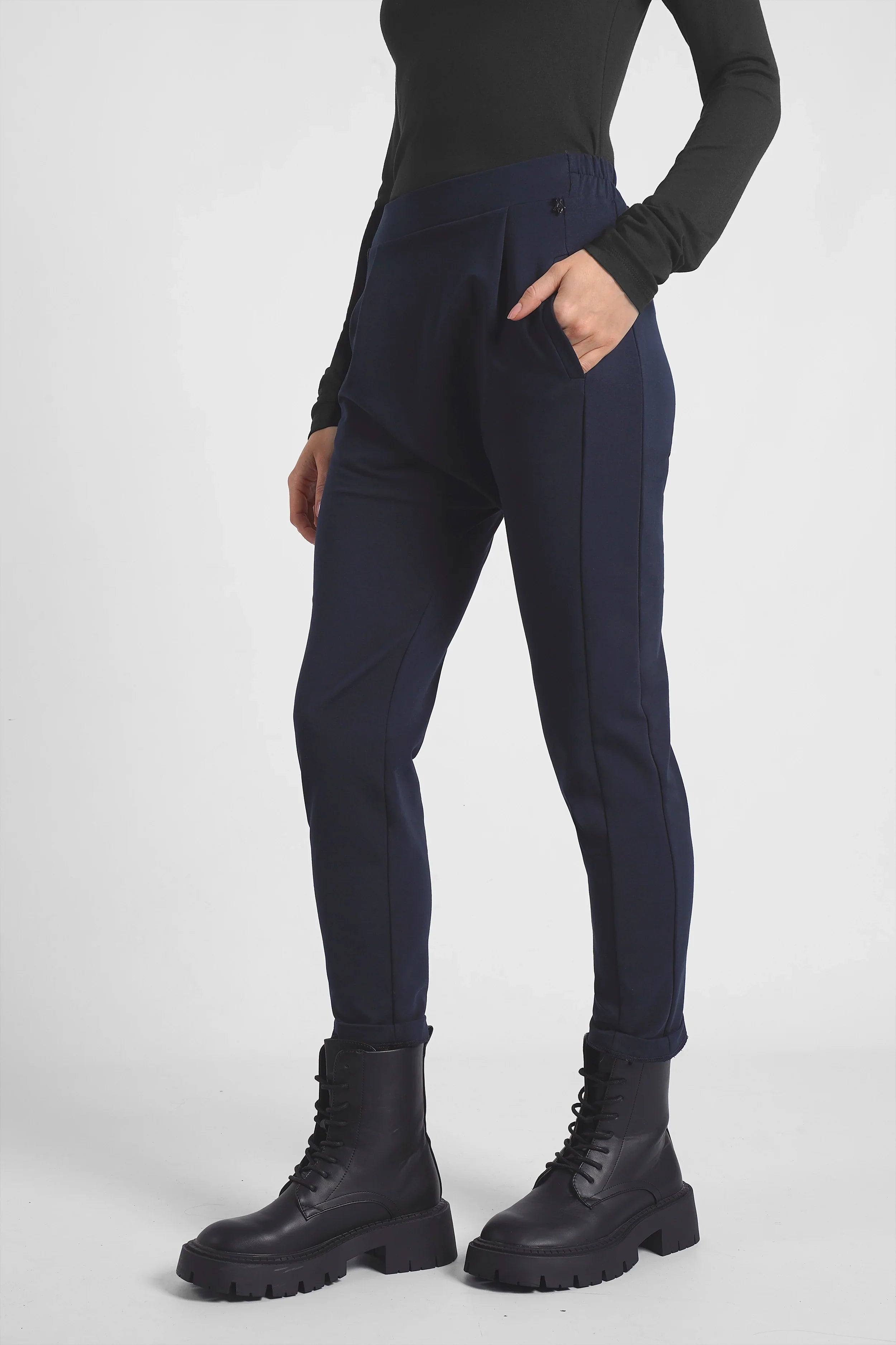 HANNA.K tapered sweatpants