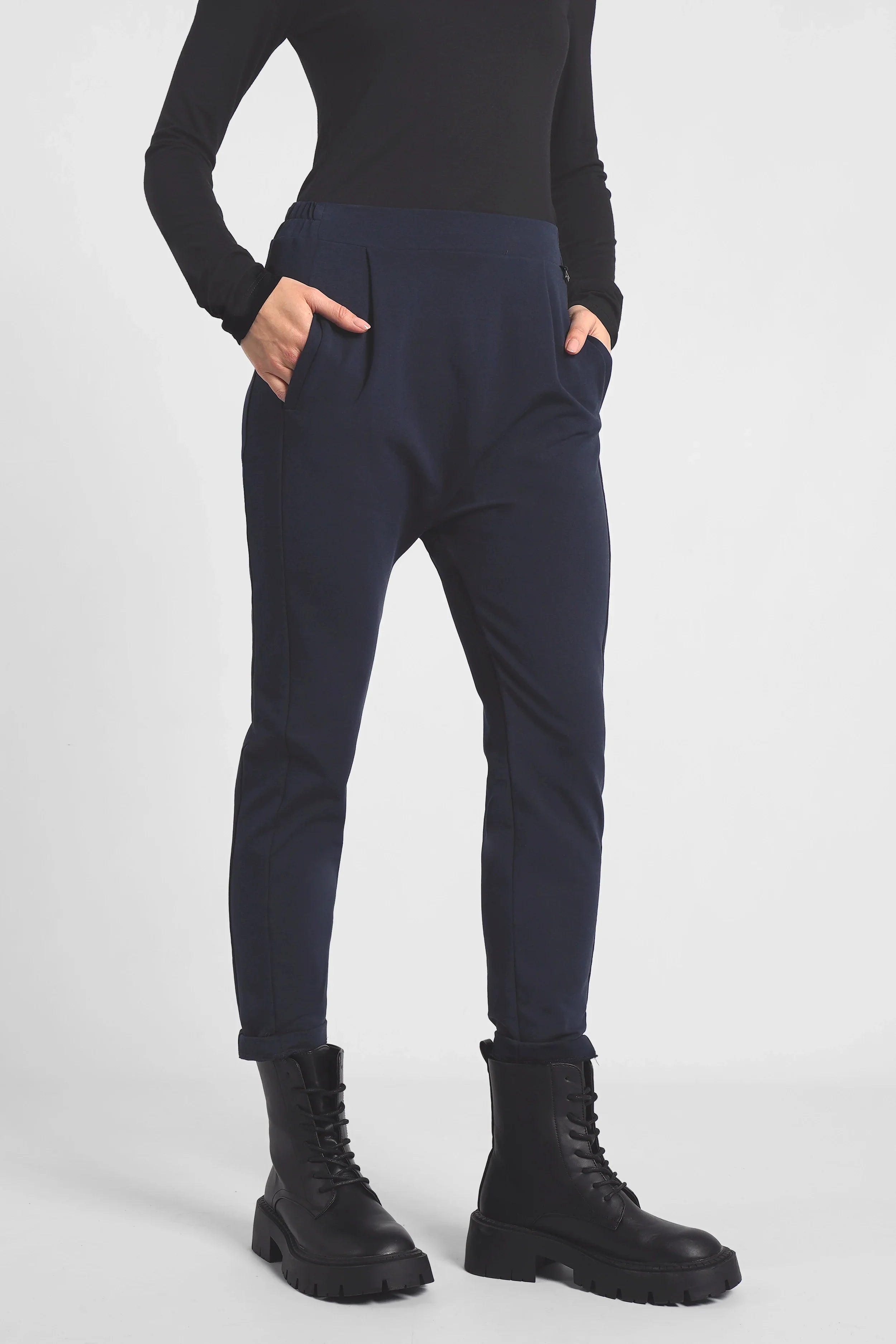 HANNA.K tapered sweatpants