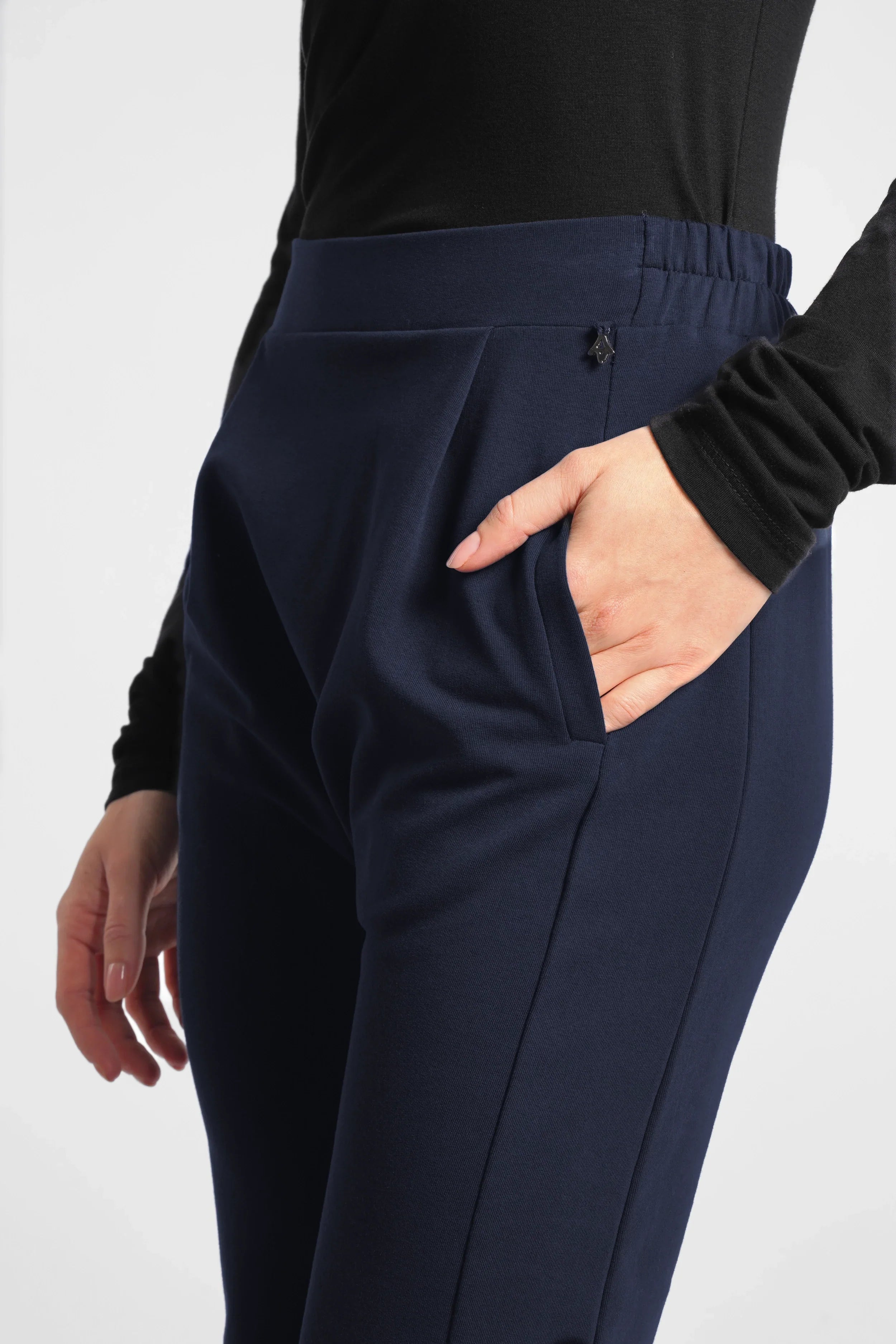 HANNA.K tapered sweatpants