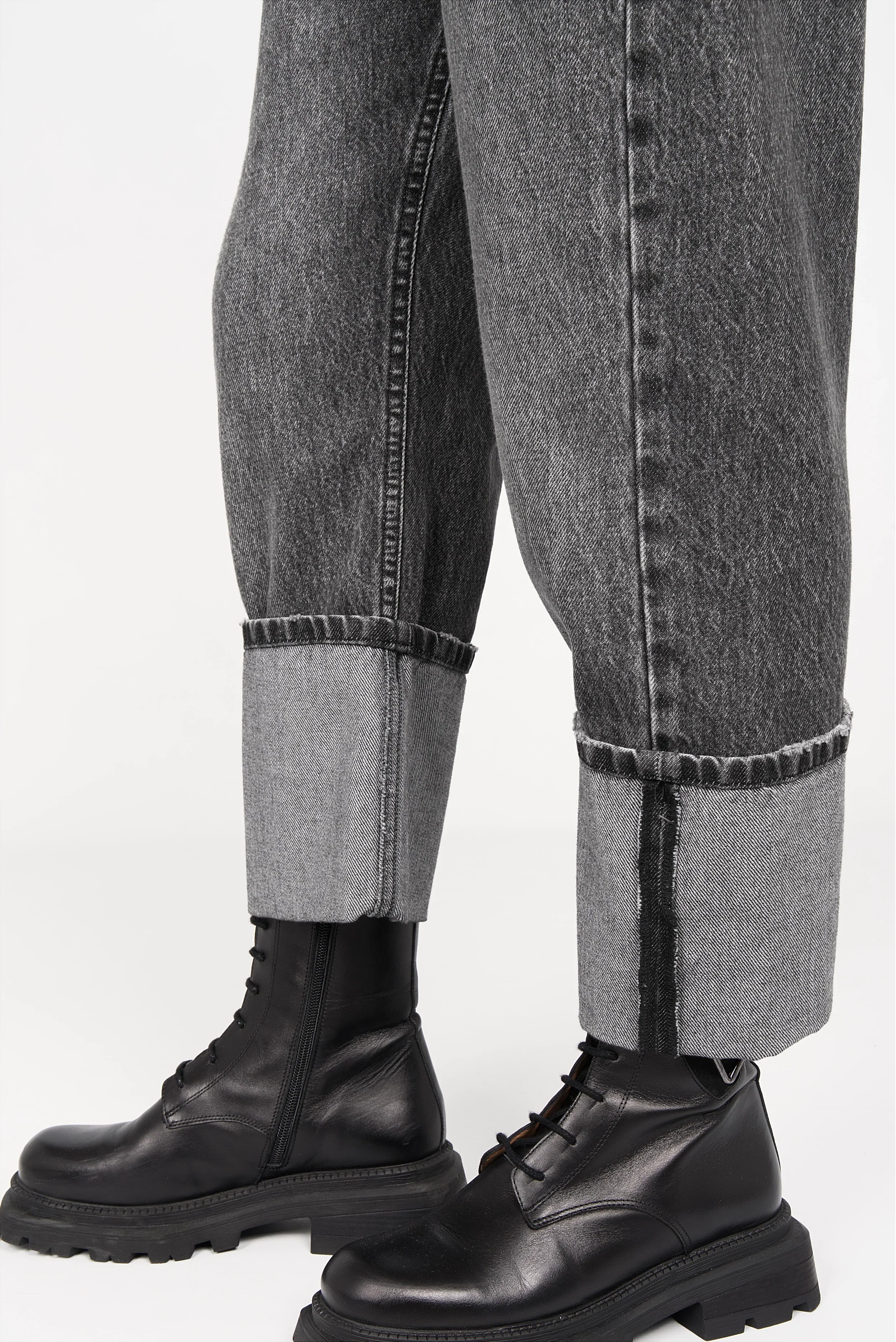 JEANY baggy jeans with turn-ups