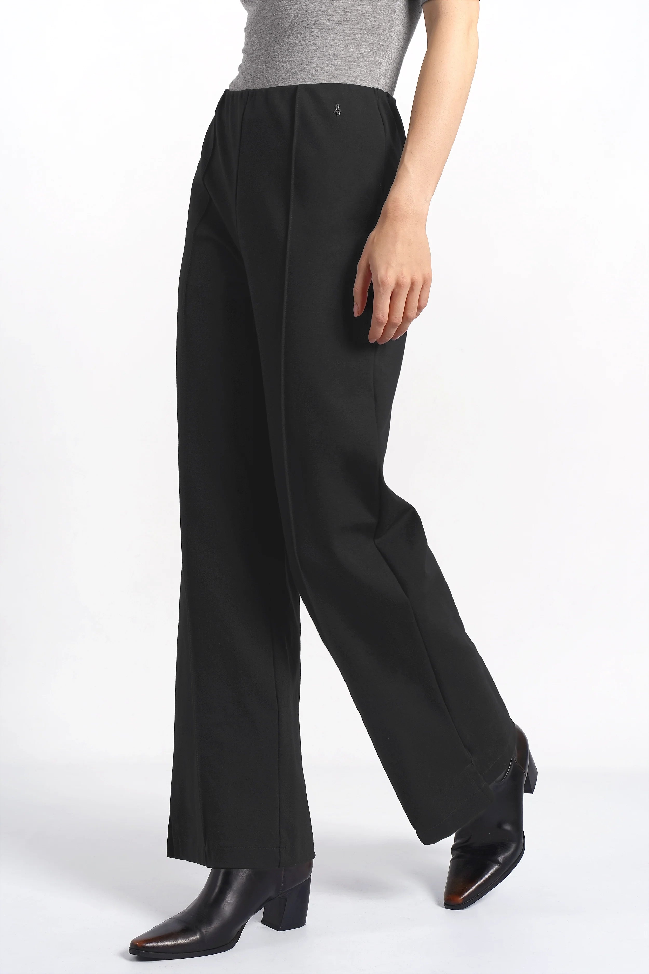 KANDANEA straight-leg pants in interlock fabric