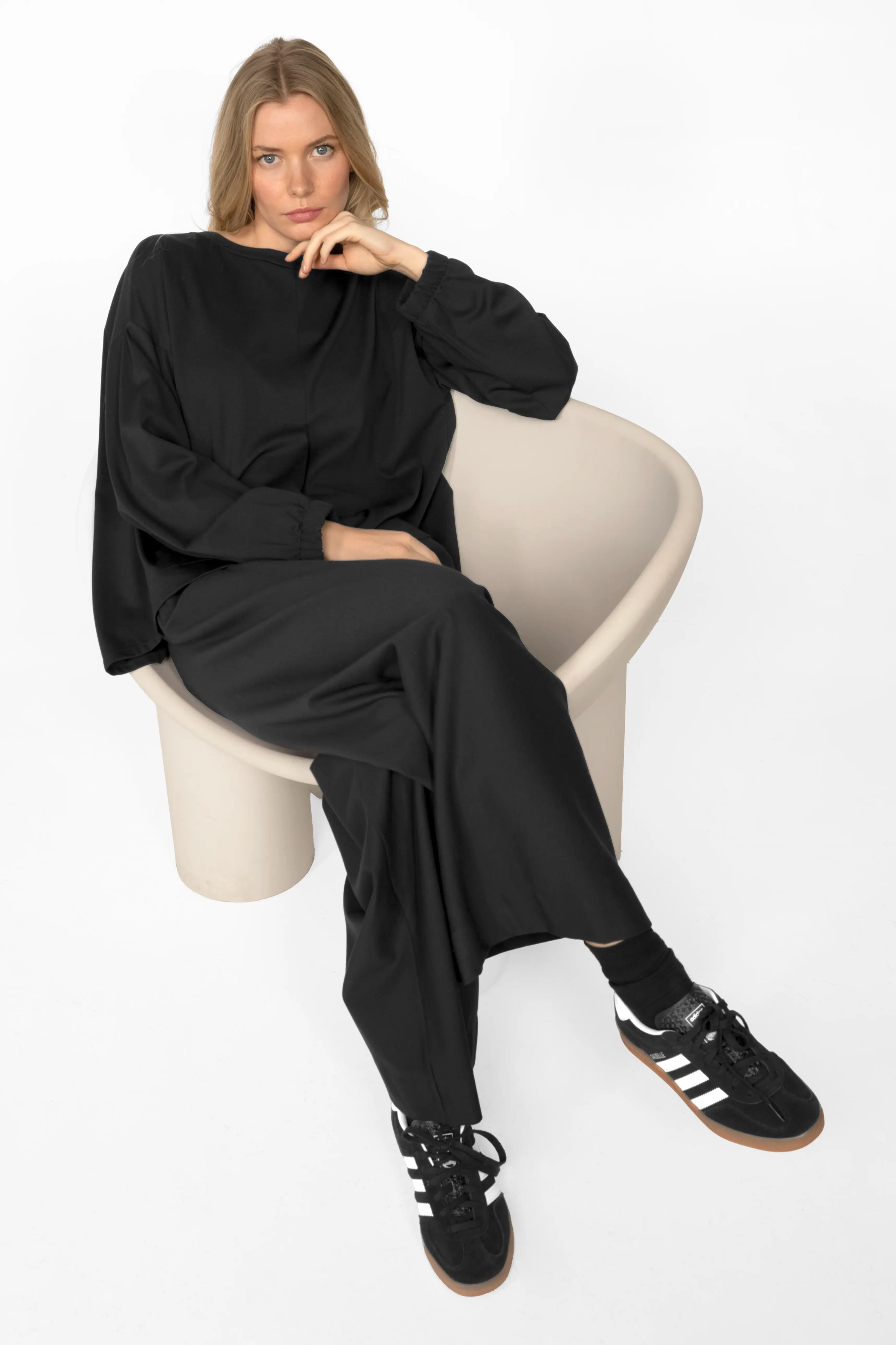 KLARA.K wide leg pants