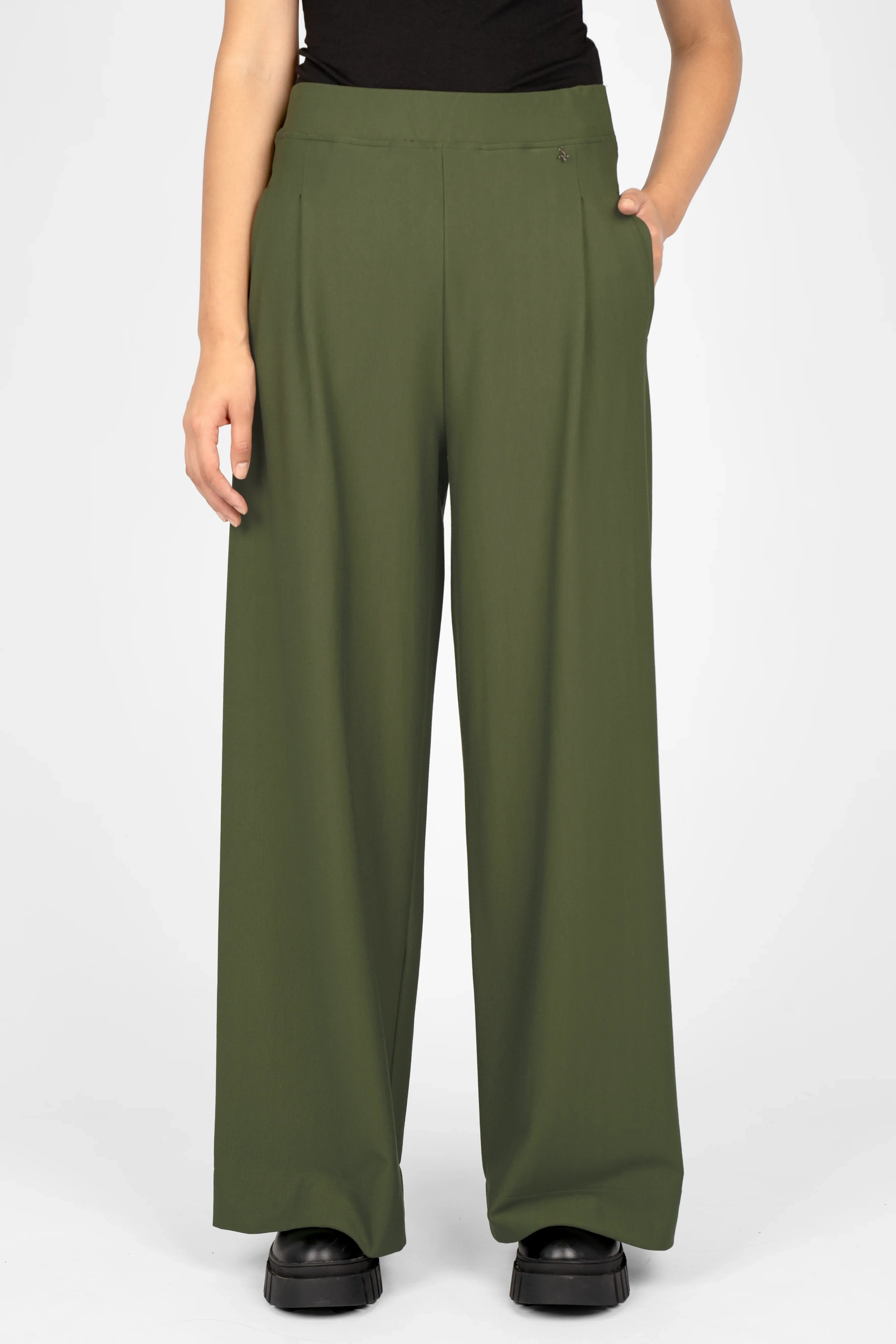 KLARA.K wide leg pants