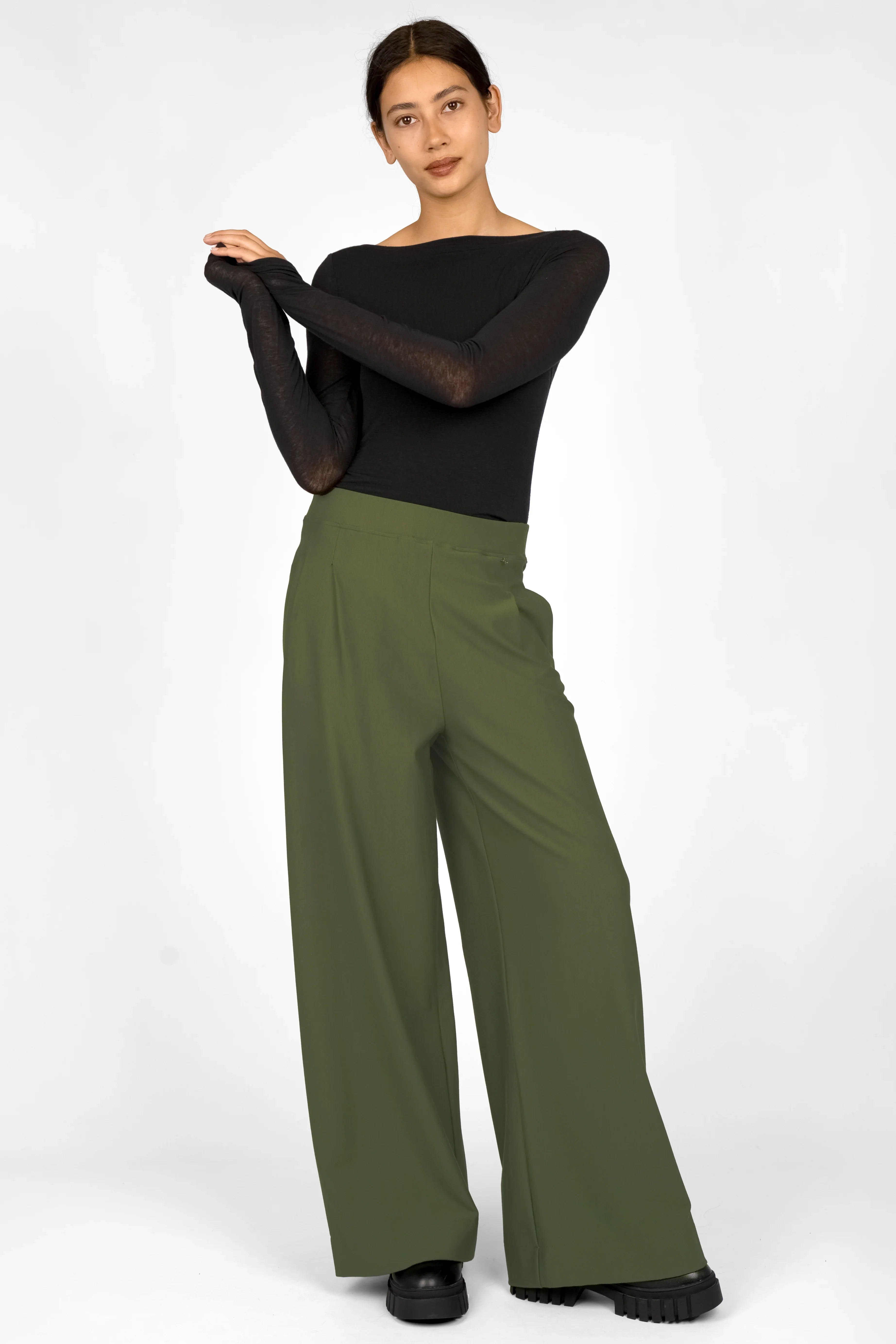 KLARA.K wide leg pants