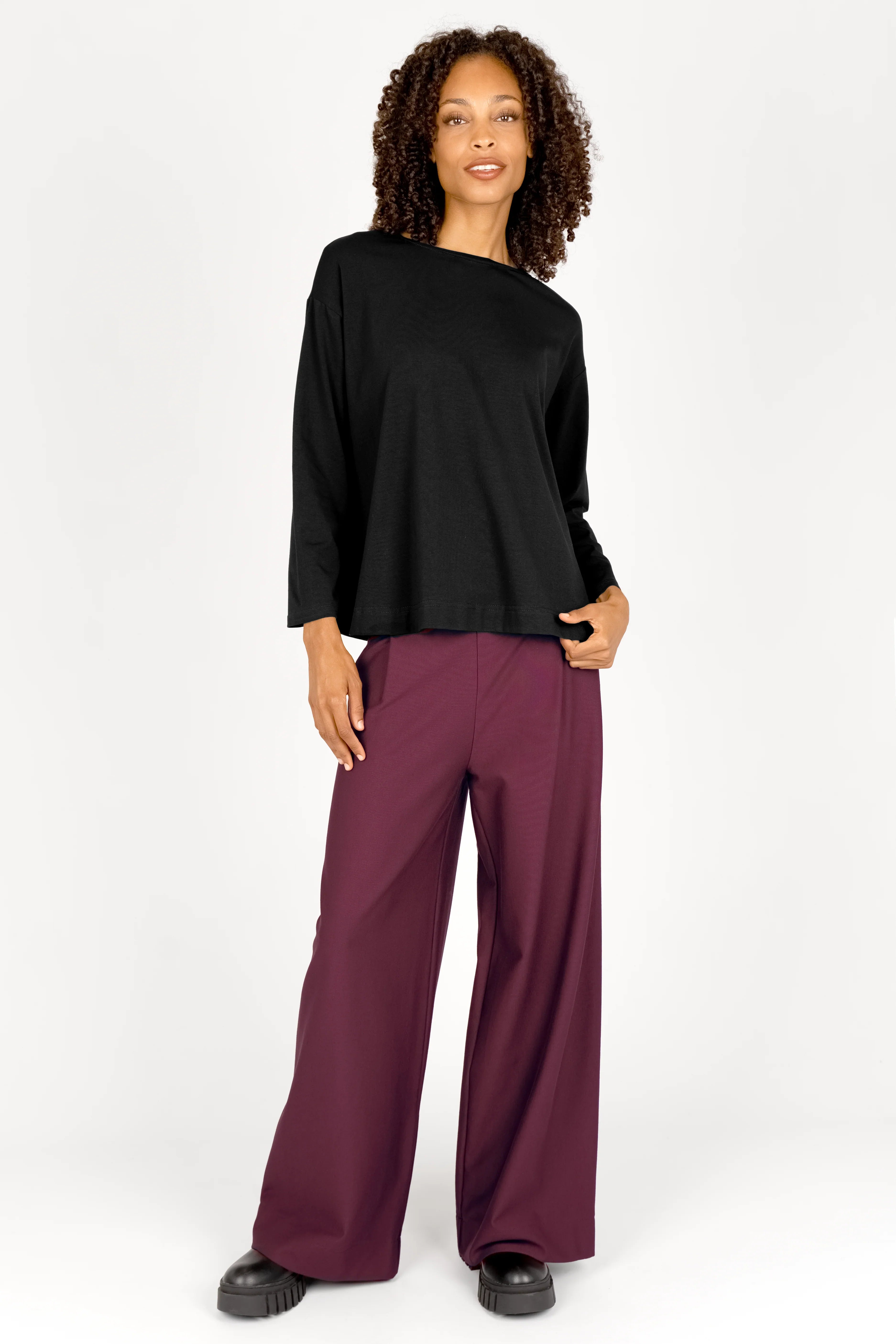 KLARA.K wide leg pants