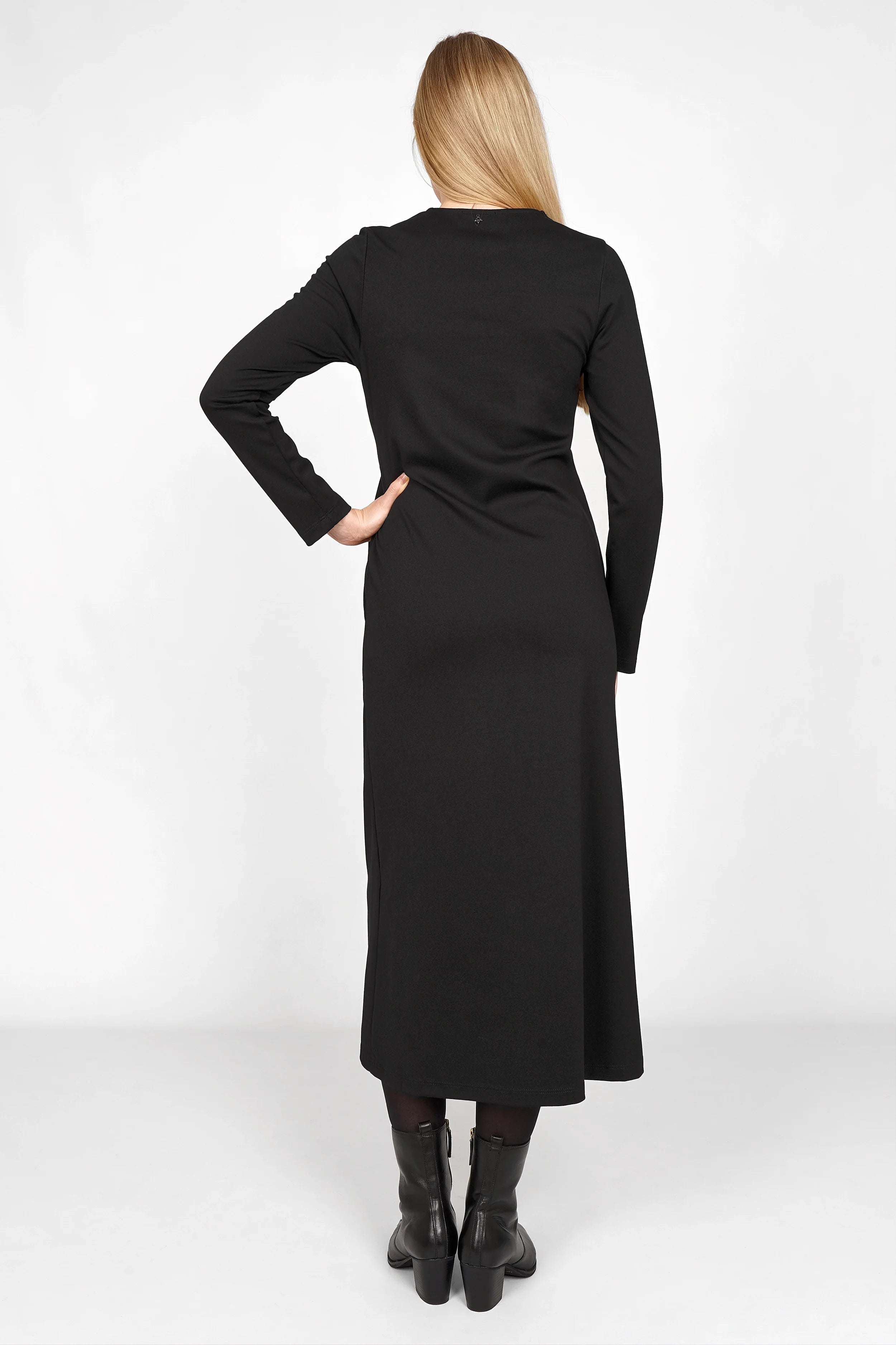 Minimalist Dress (Not closed!!!)