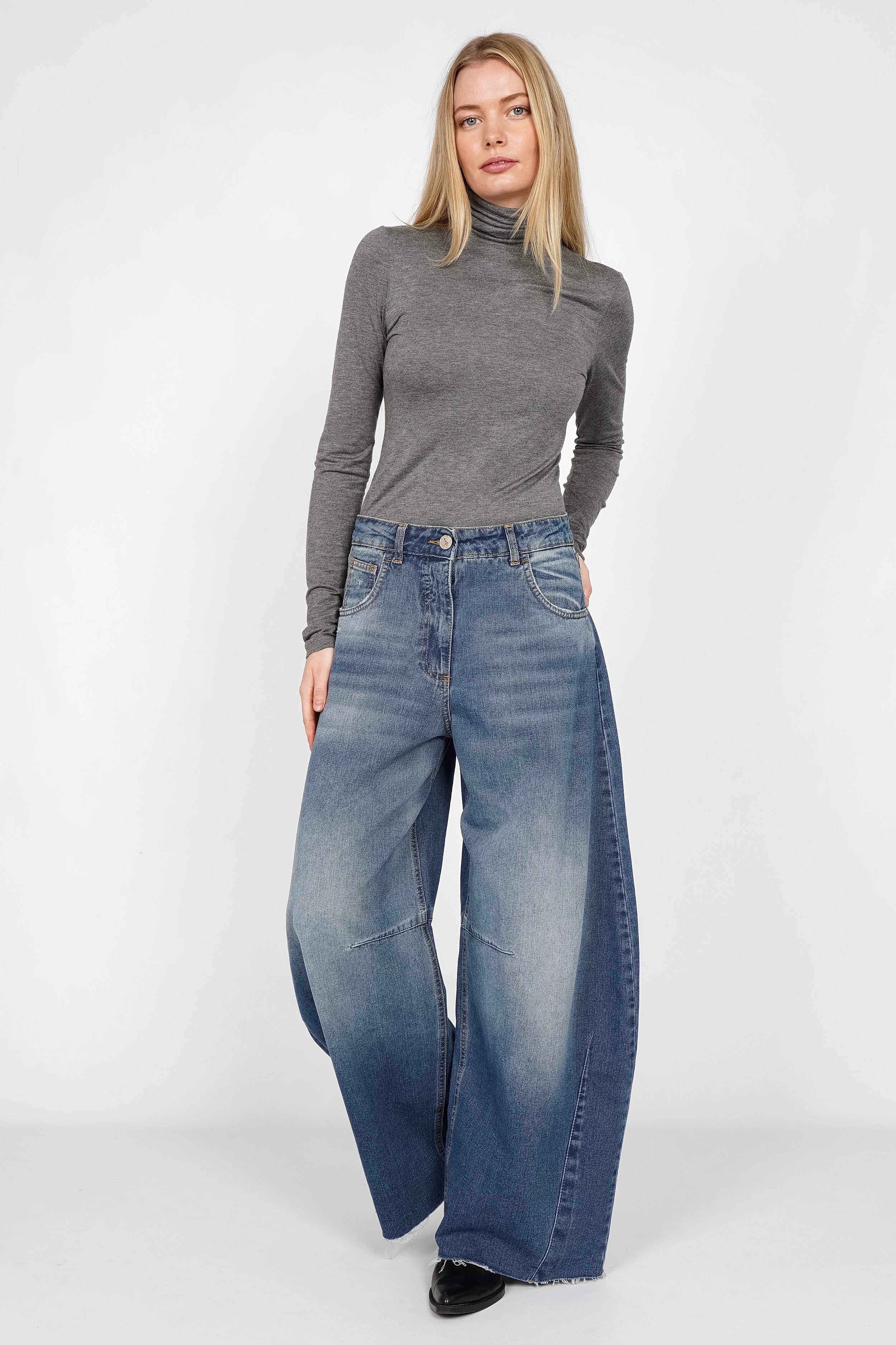 LANEA wide barrel jeans