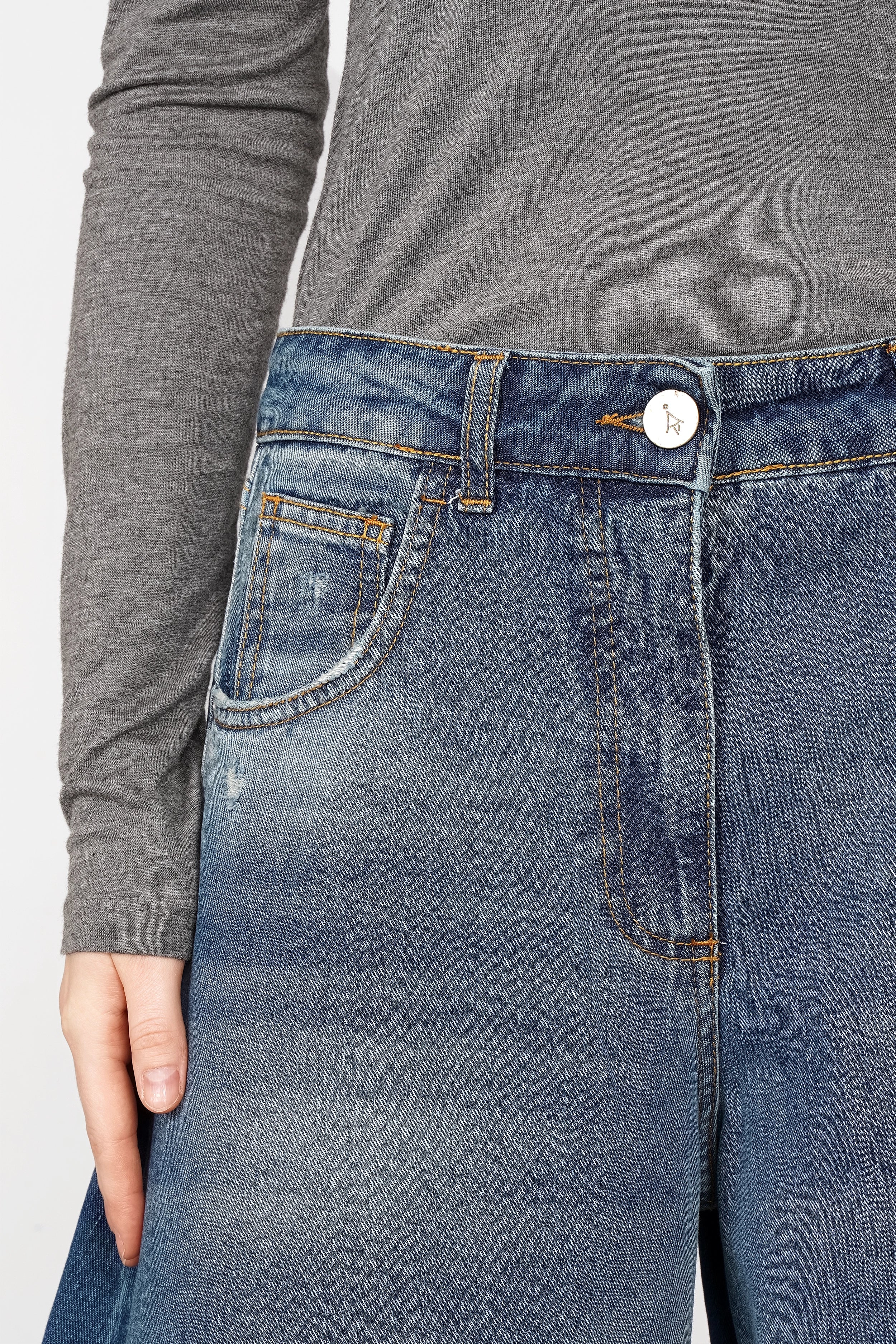 LANEA wide barrel jeans