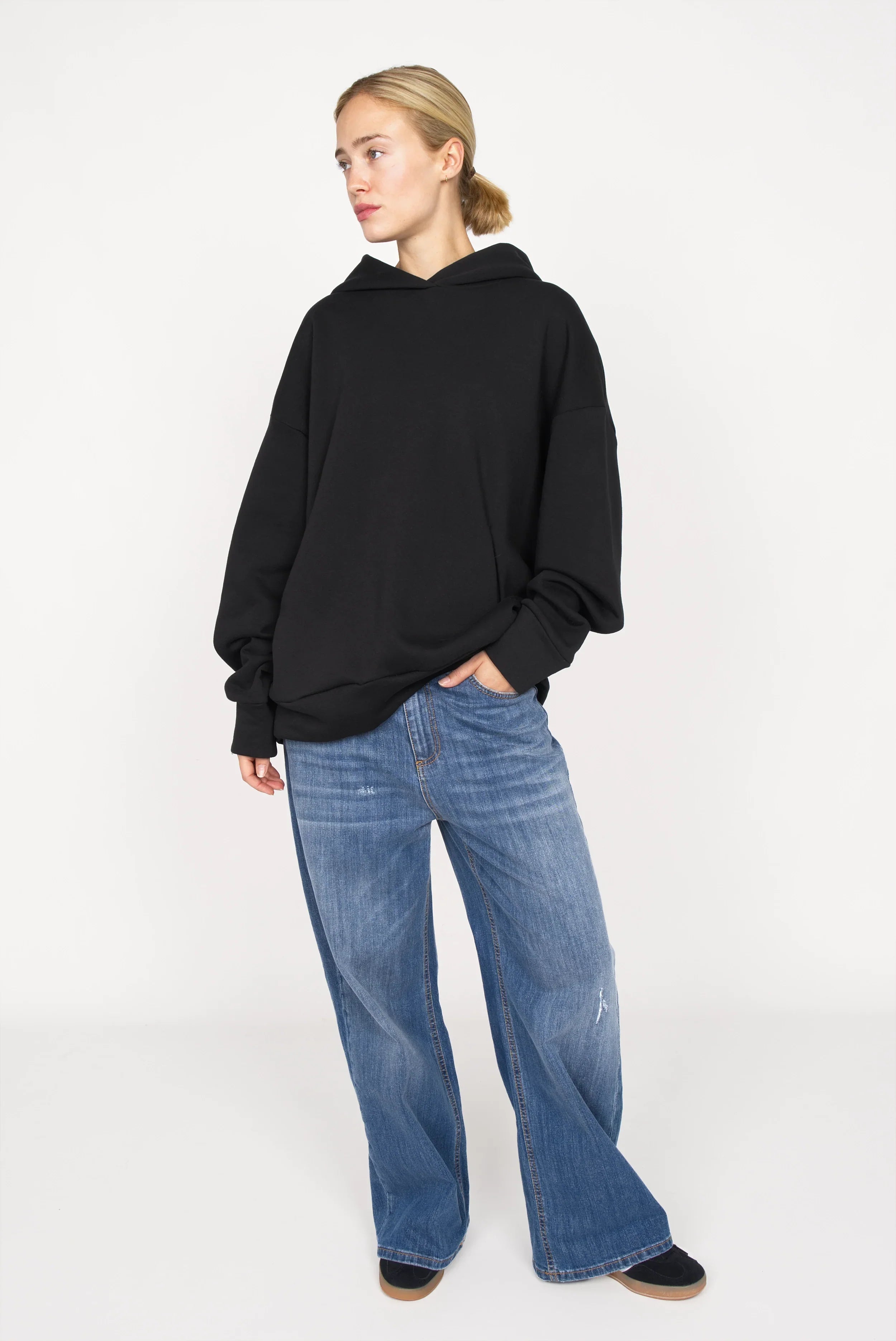 LAURA.K oversized hoodie