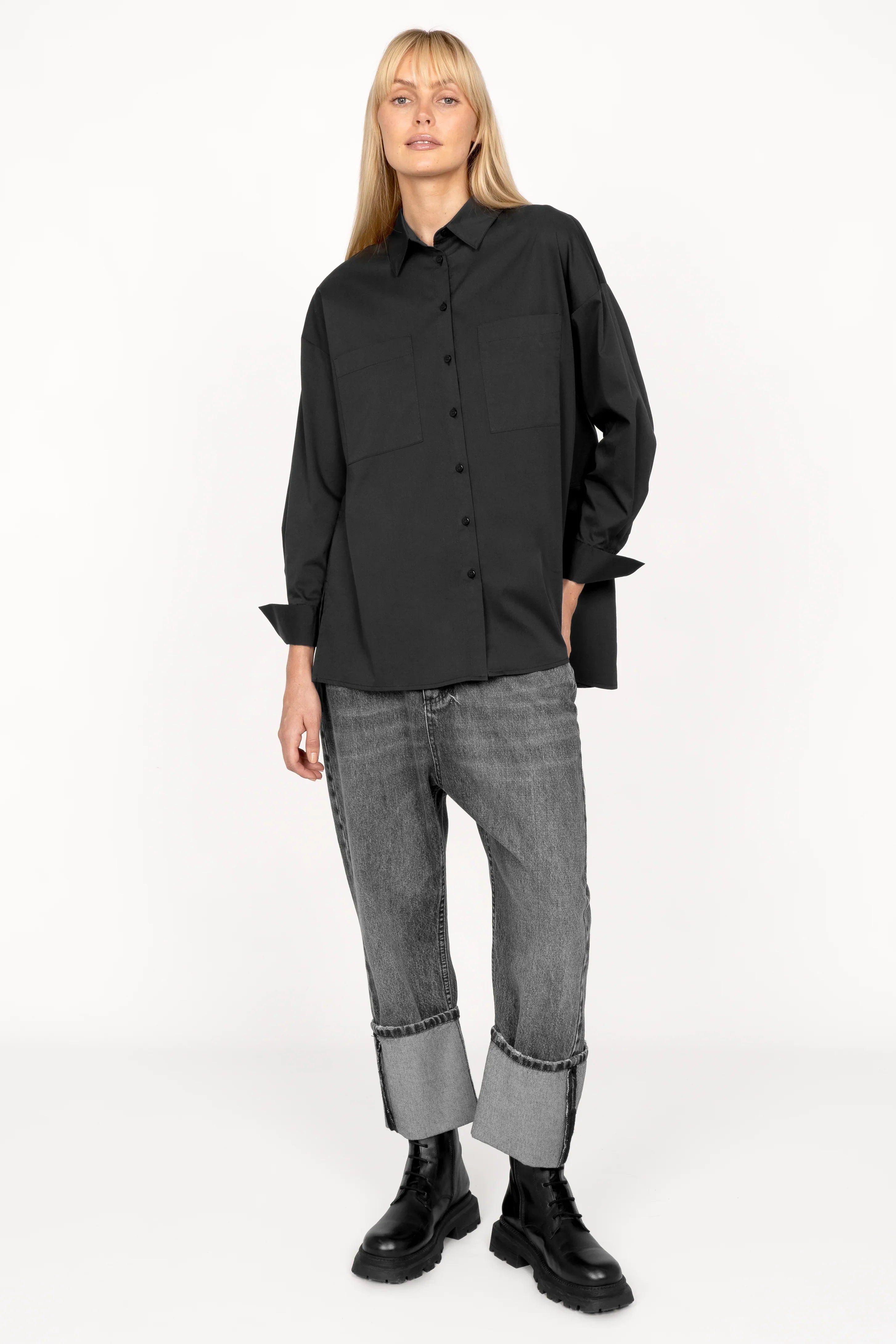 LEA.K loose fit blouse