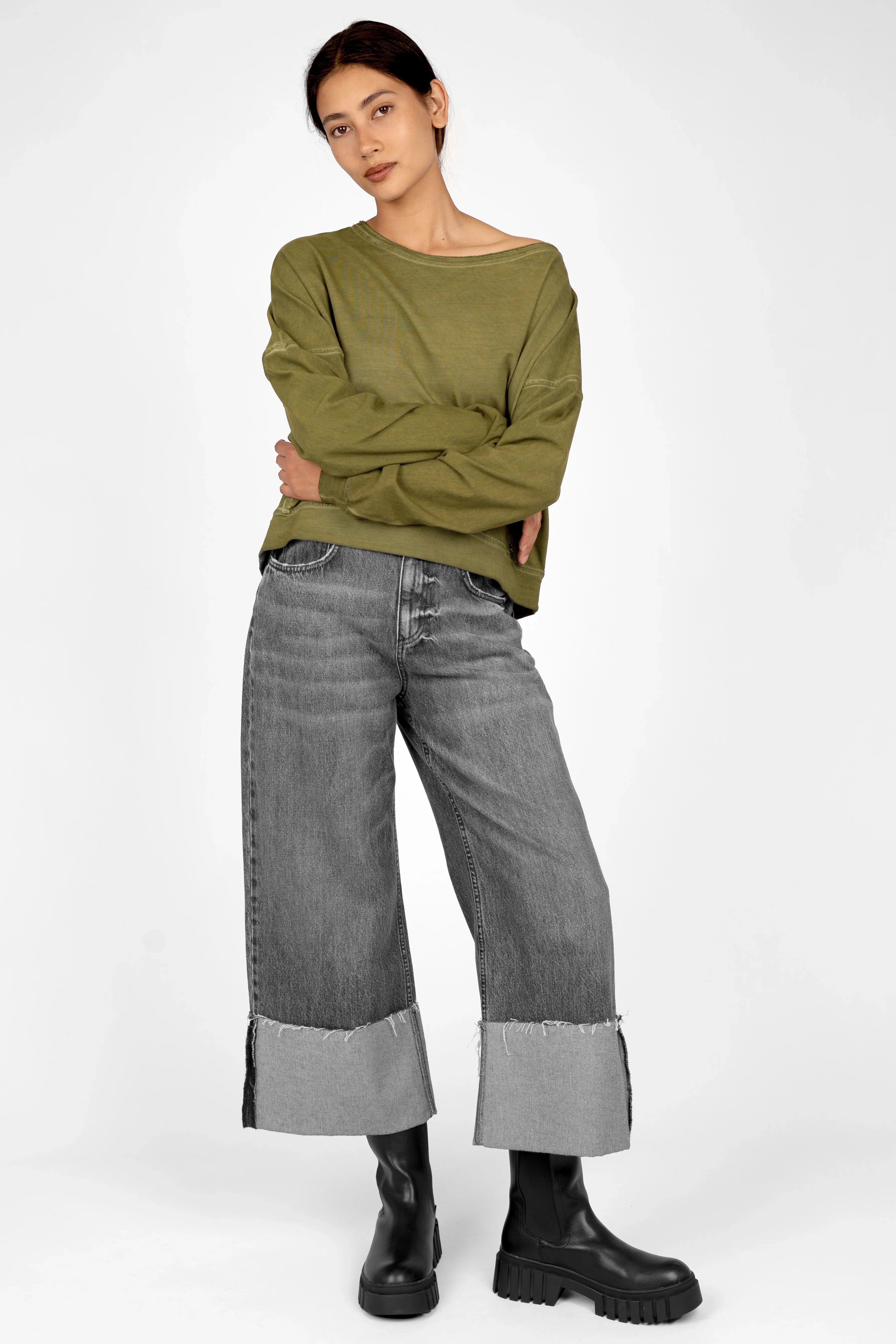 LIAME cropped jeans with raw-cut cuffs