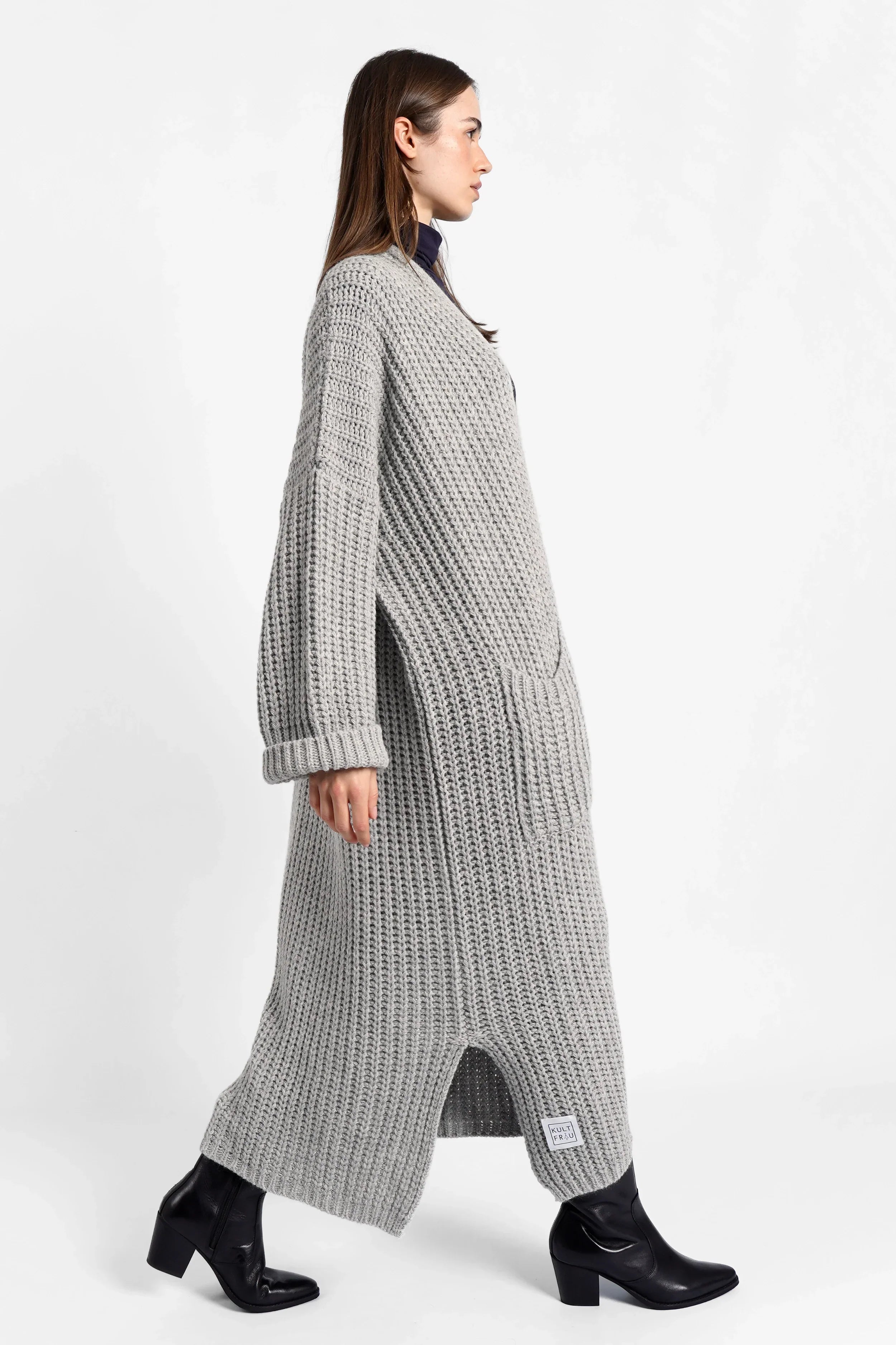 LOLA knit cardigan