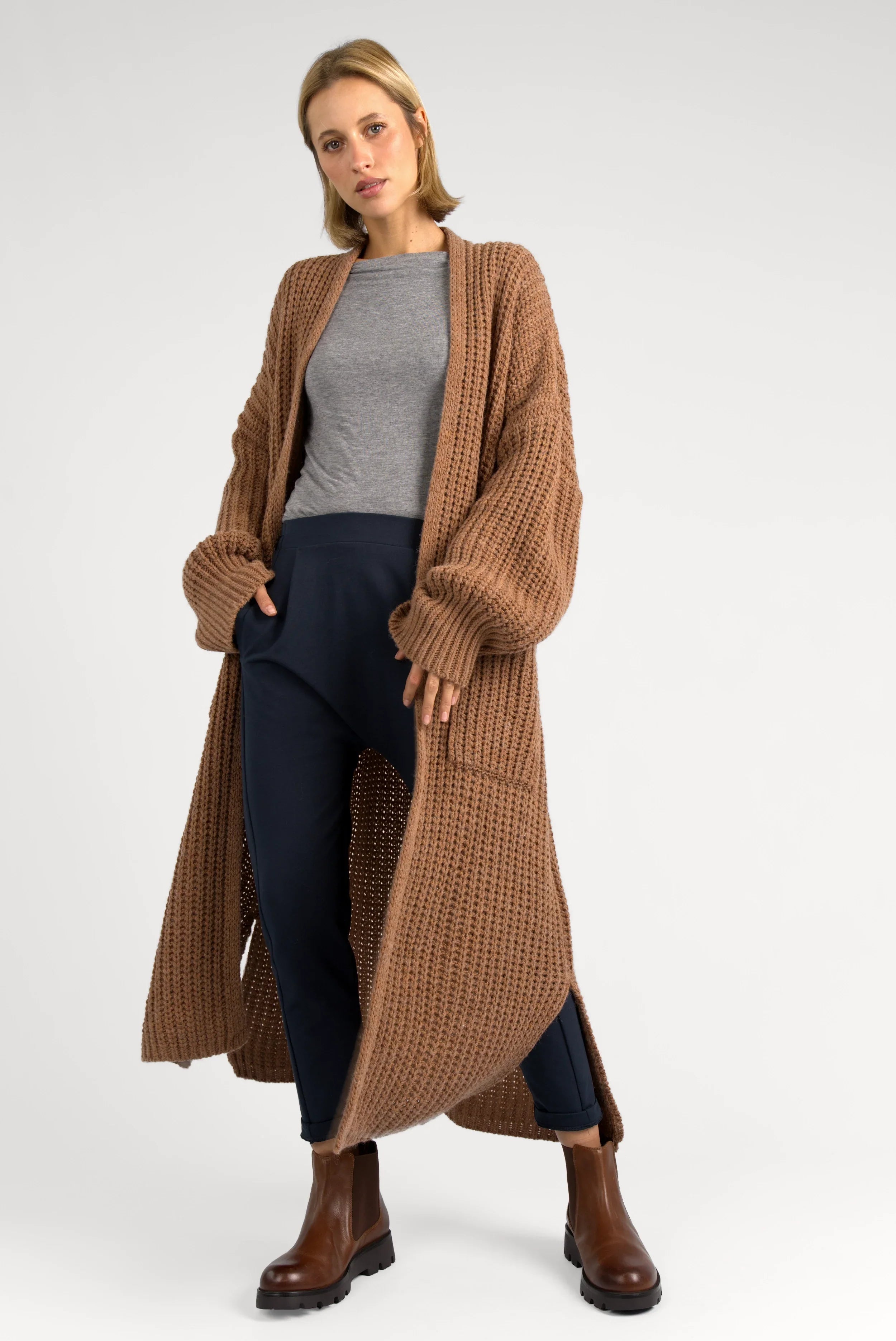 LOLA knit cardigan
