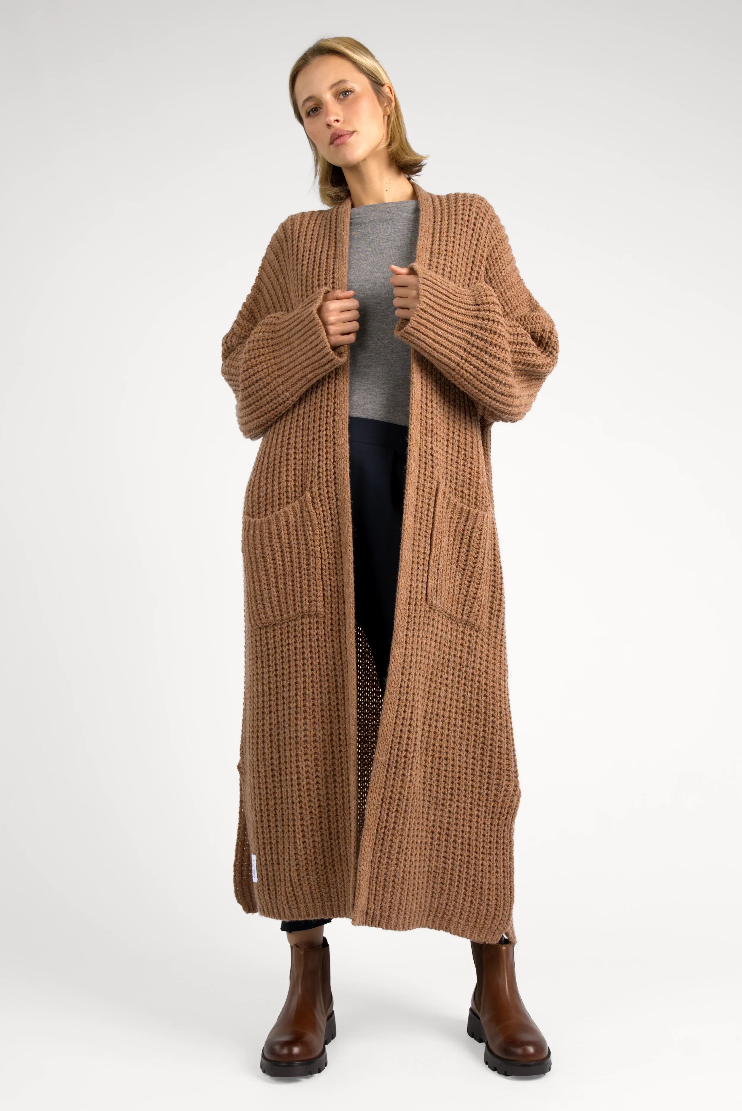 LOLA knit cardigan