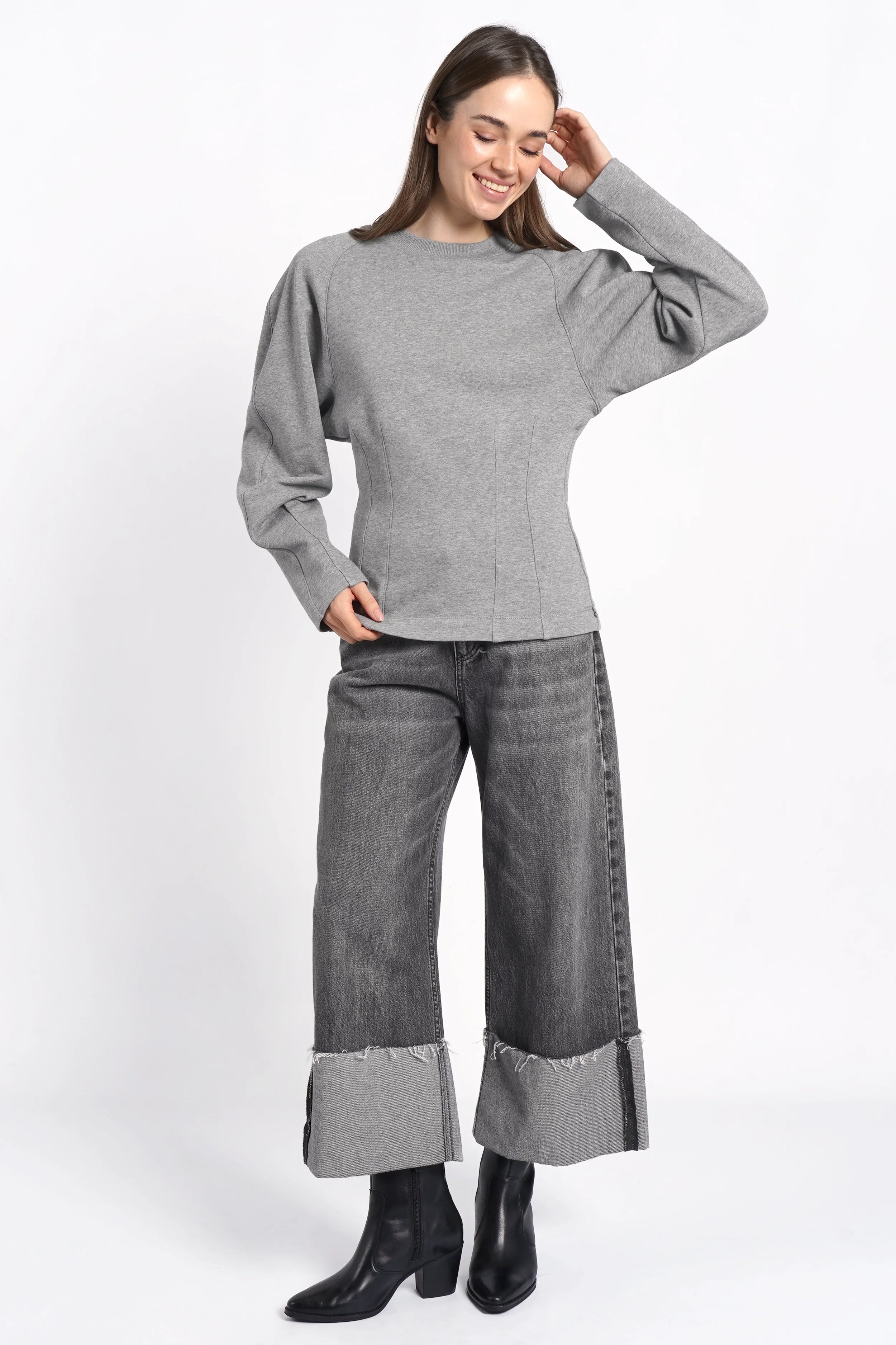 MALVEA sweater
