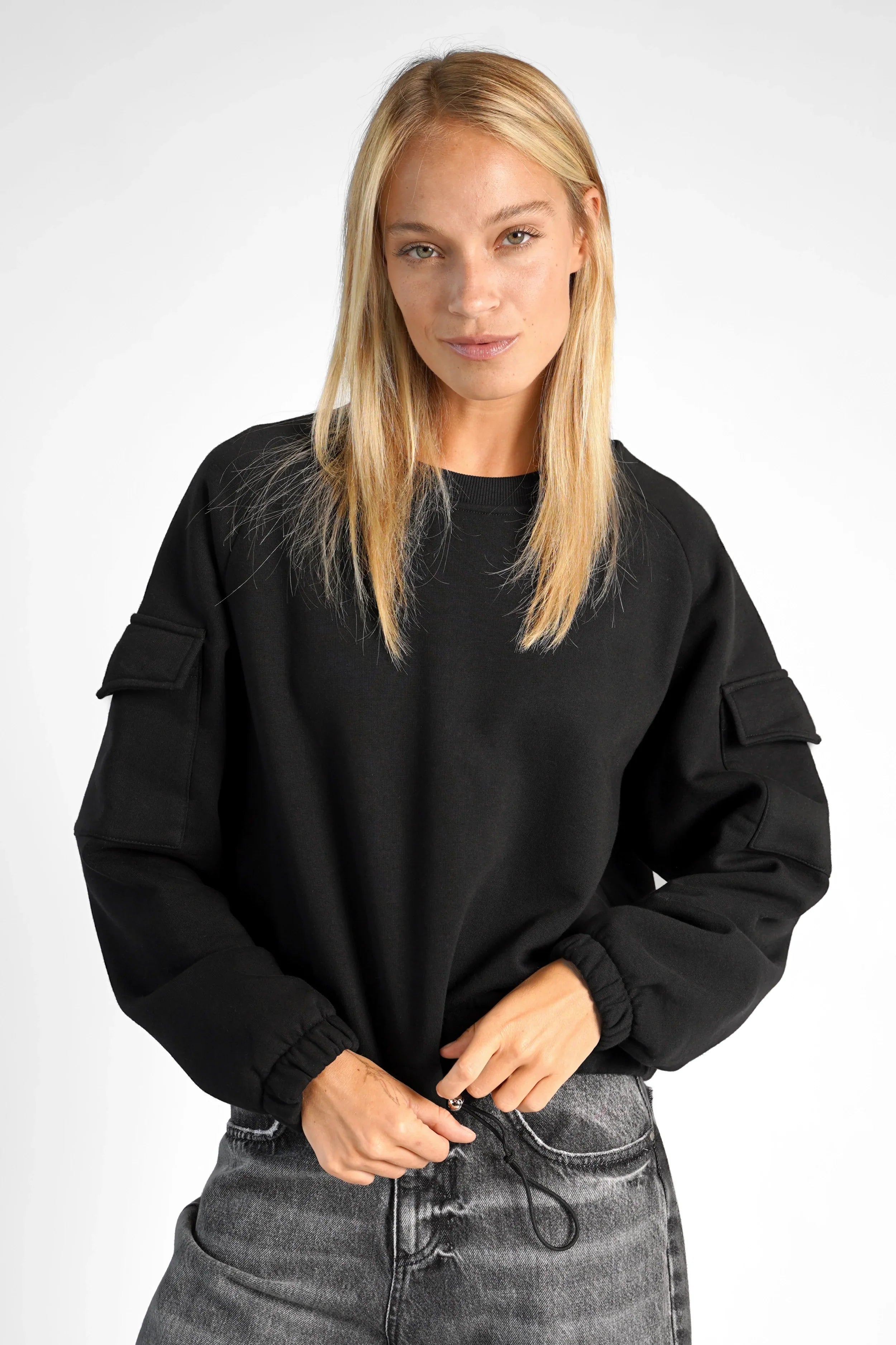 SEATA cropped sweater